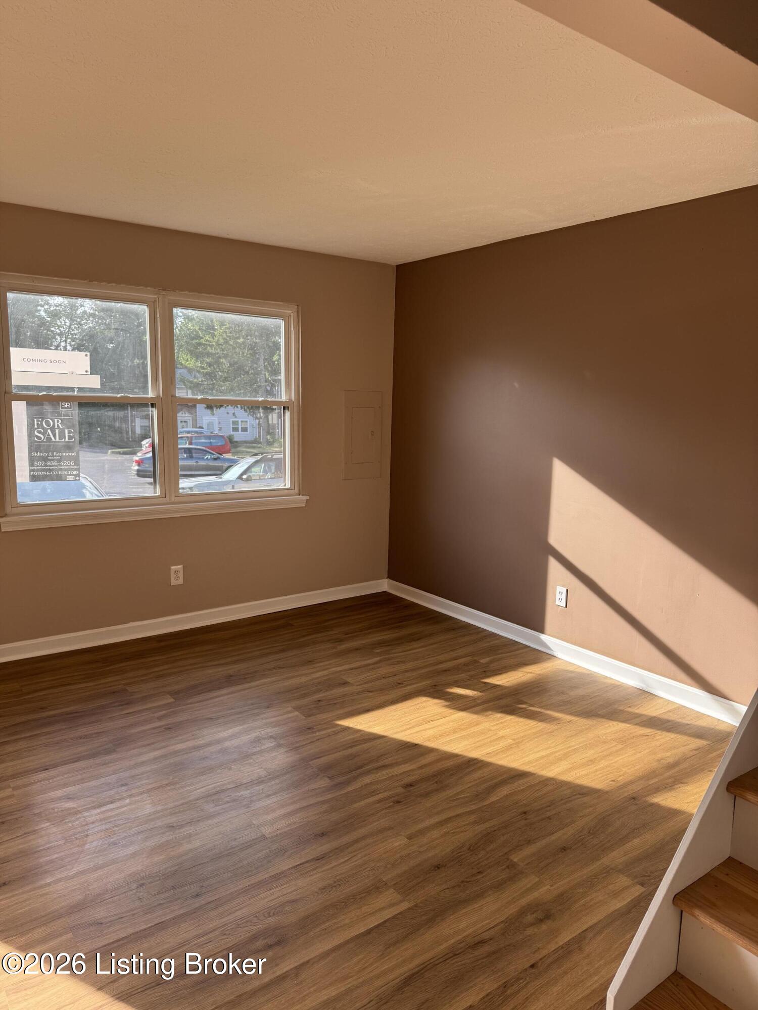 9814 Oakshire Dr Property Photo 4