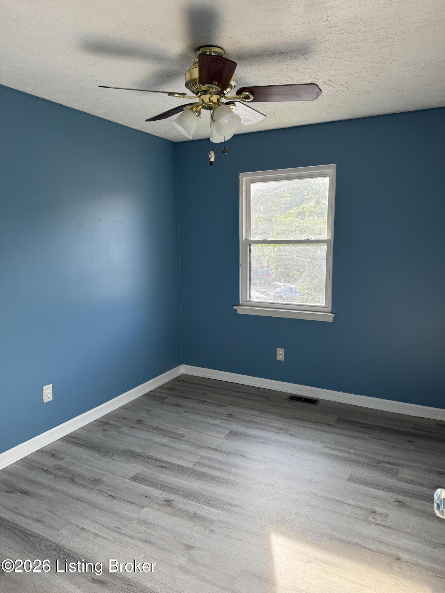 9814 Oakshire Dr Property Photo 22