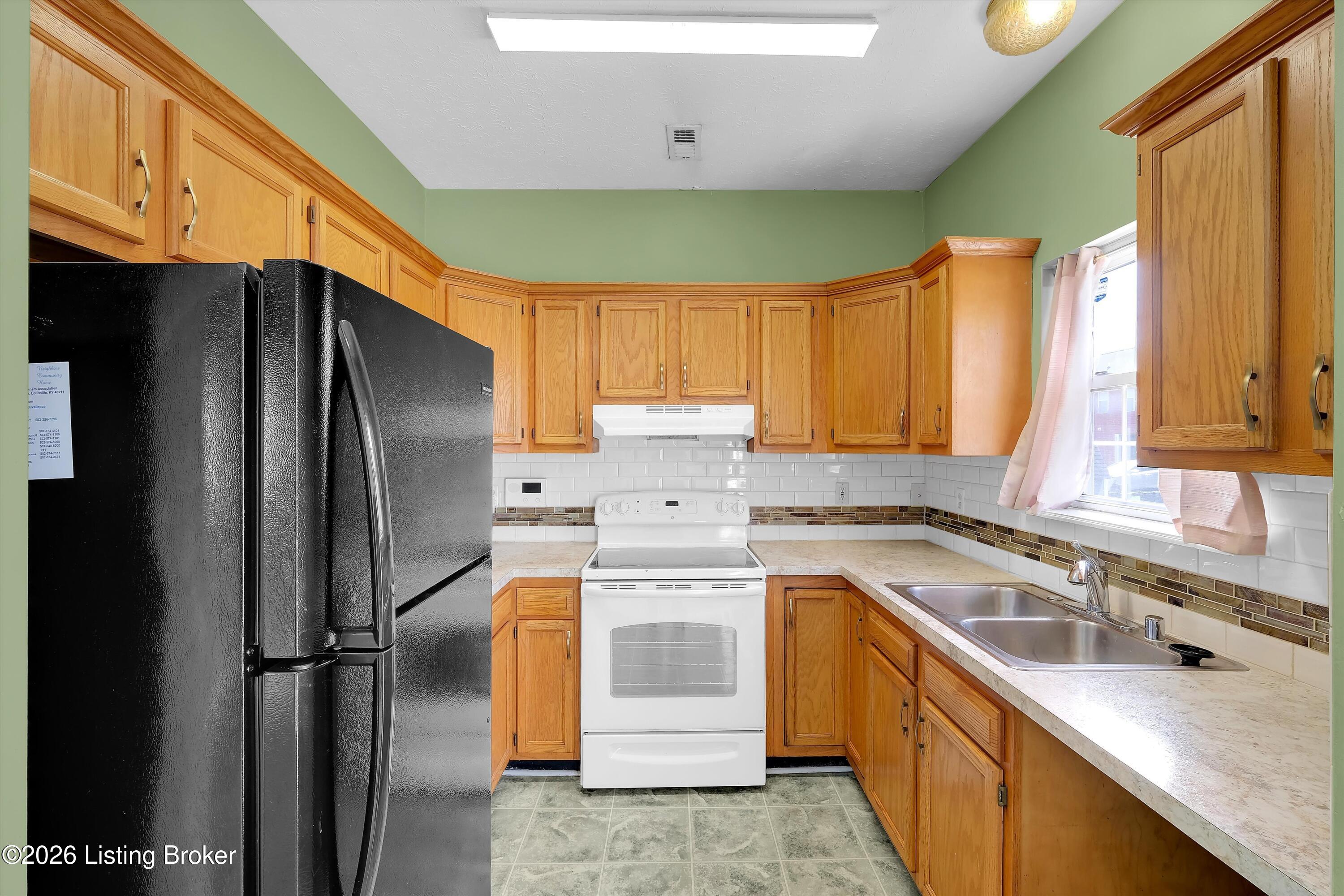 3716 Stratton Ave Property Photo 11