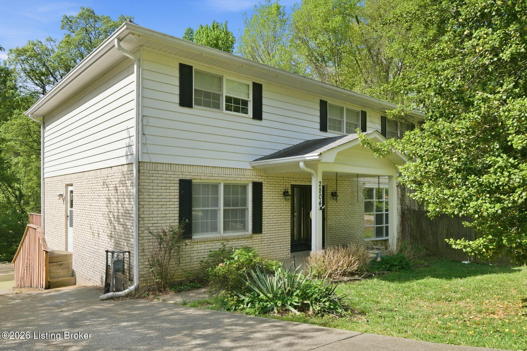 2804 Timber Hills Rd Property Photo 5