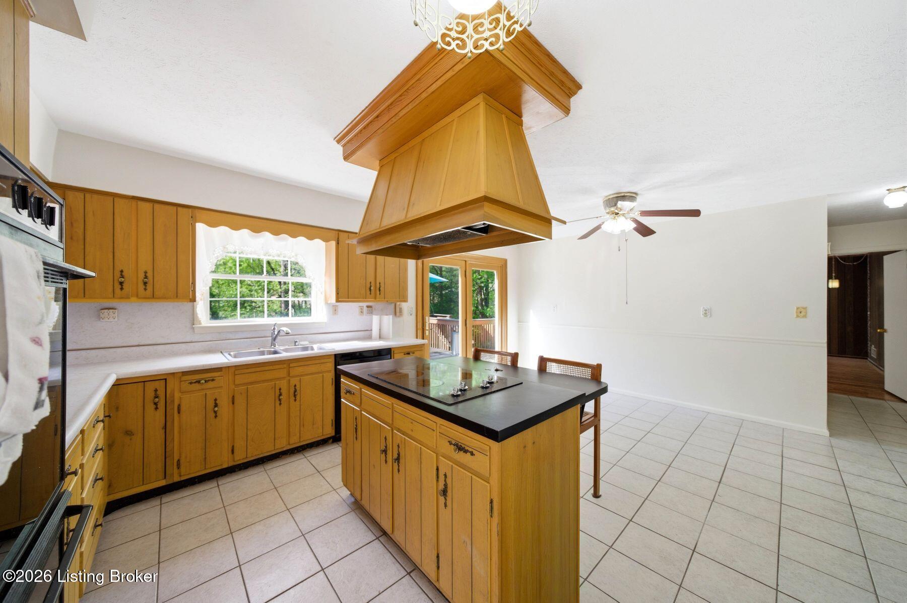 2804 Timber Hills Rd Property Photo 14