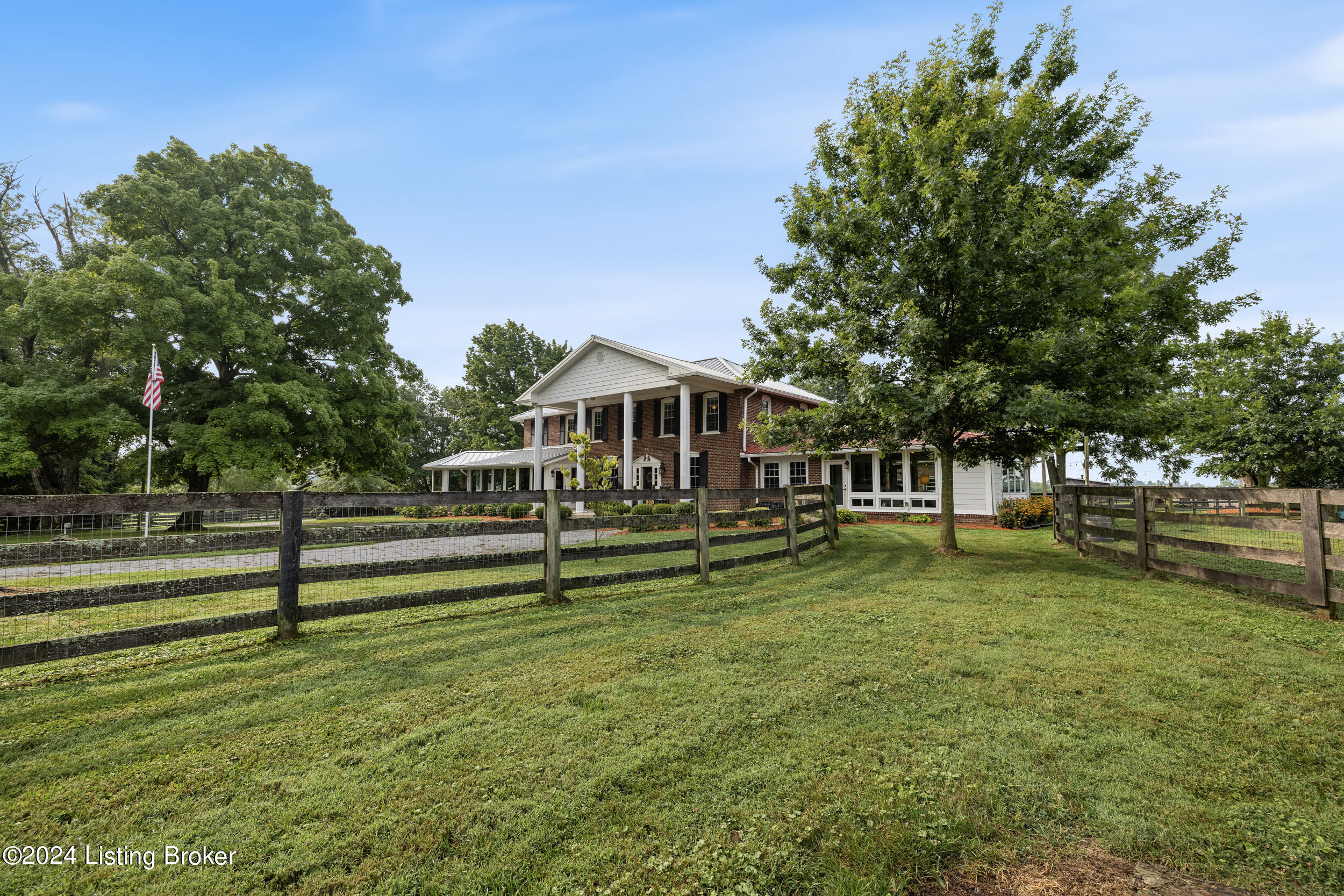 575 Moody Pike Property Photo 35