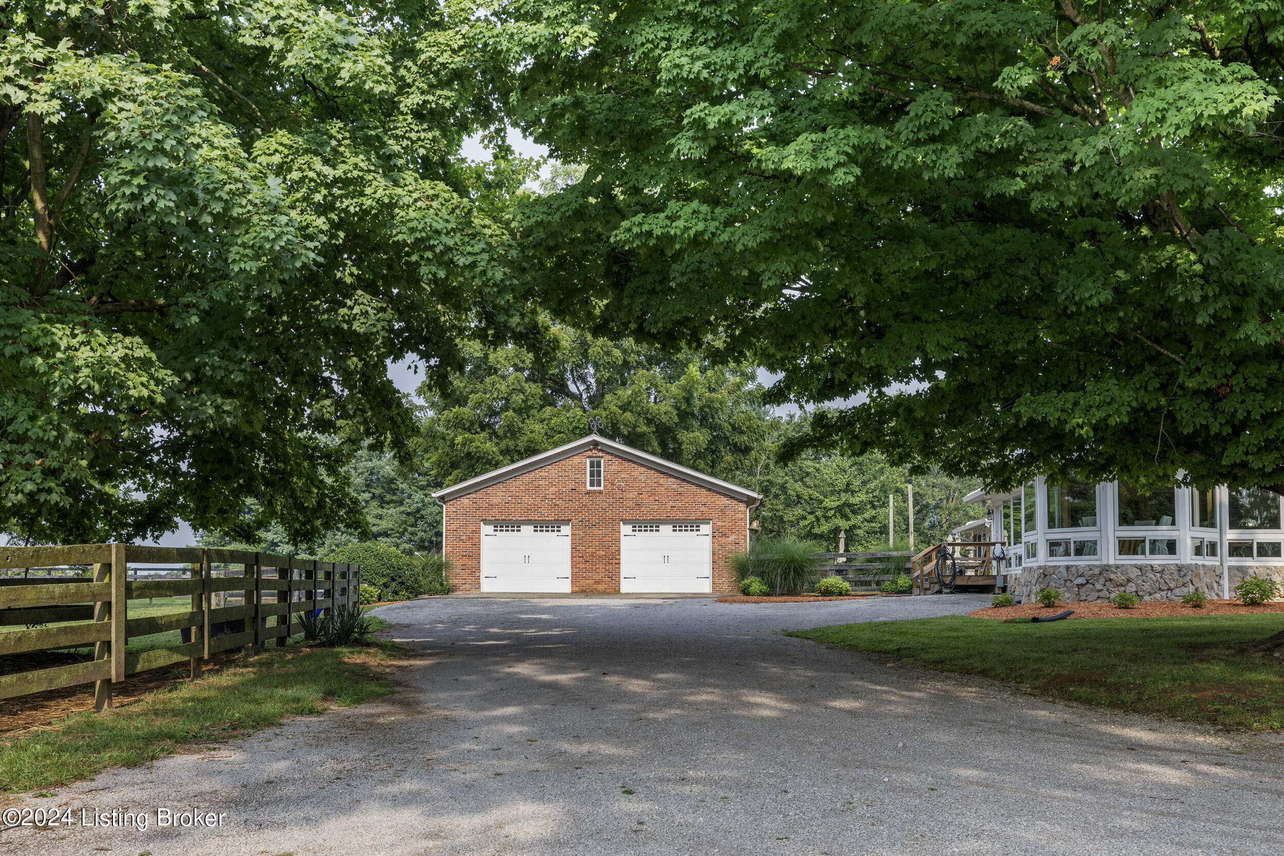 575 Moody Pike Property Photo 39