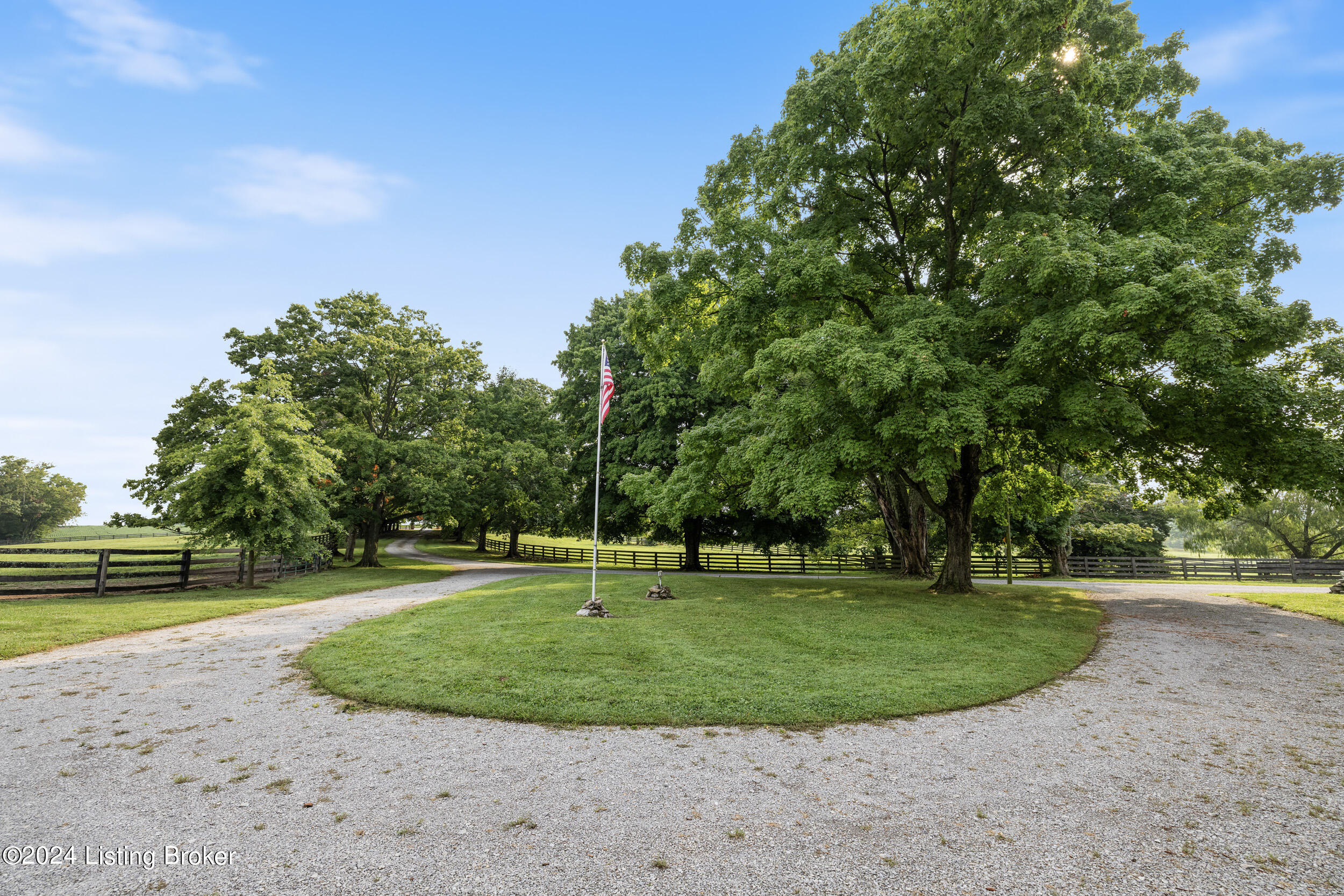 575 Moody Pike Property Photo 48