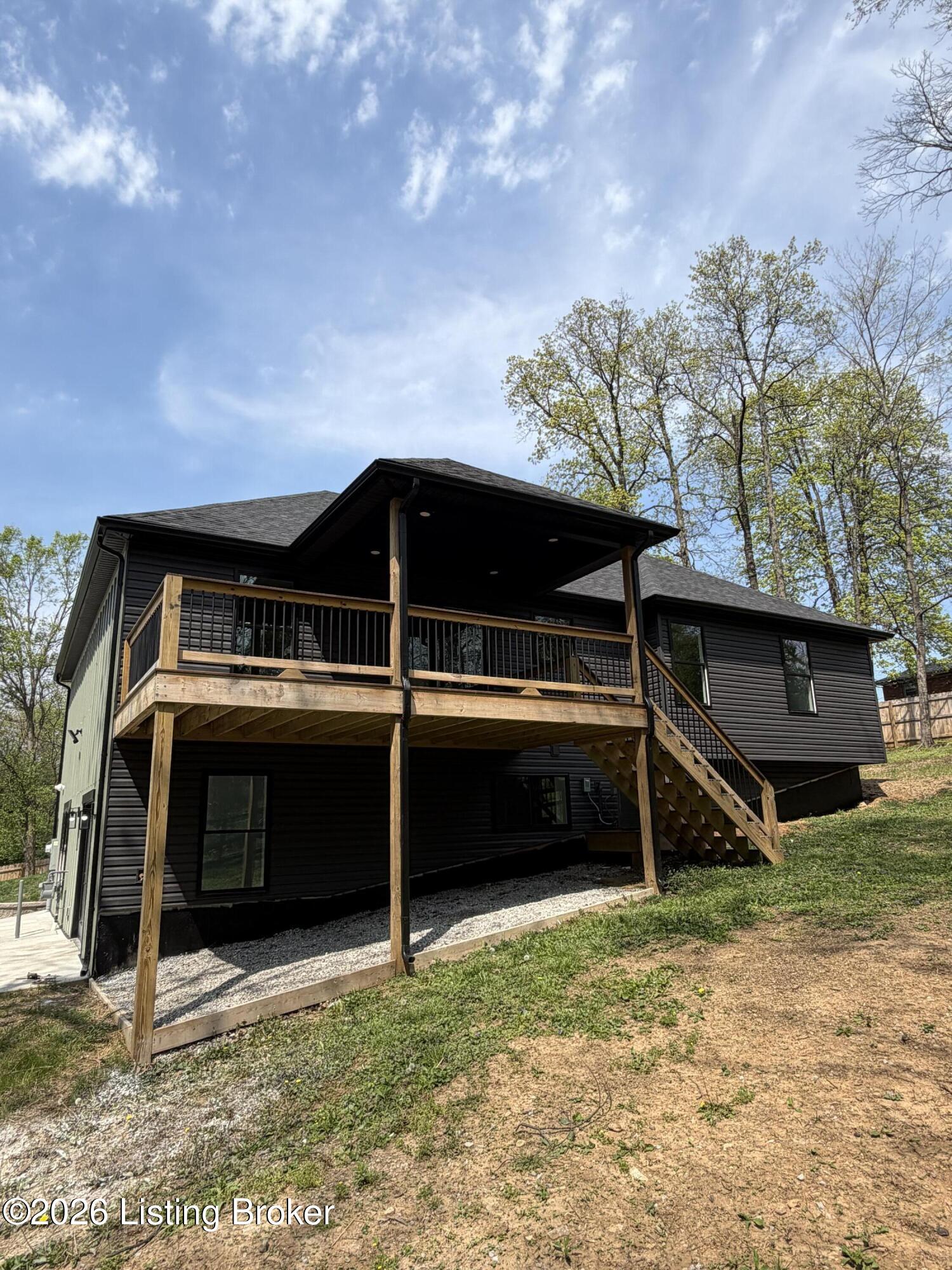 8105 Michael Ray Dr Property Photo 6