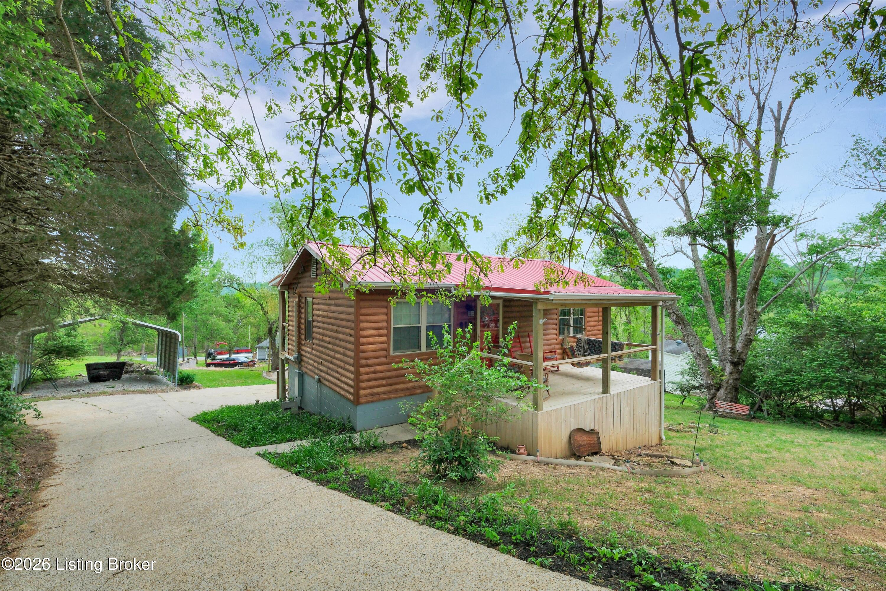 812 Ridgecrest Dr Property Photo 4