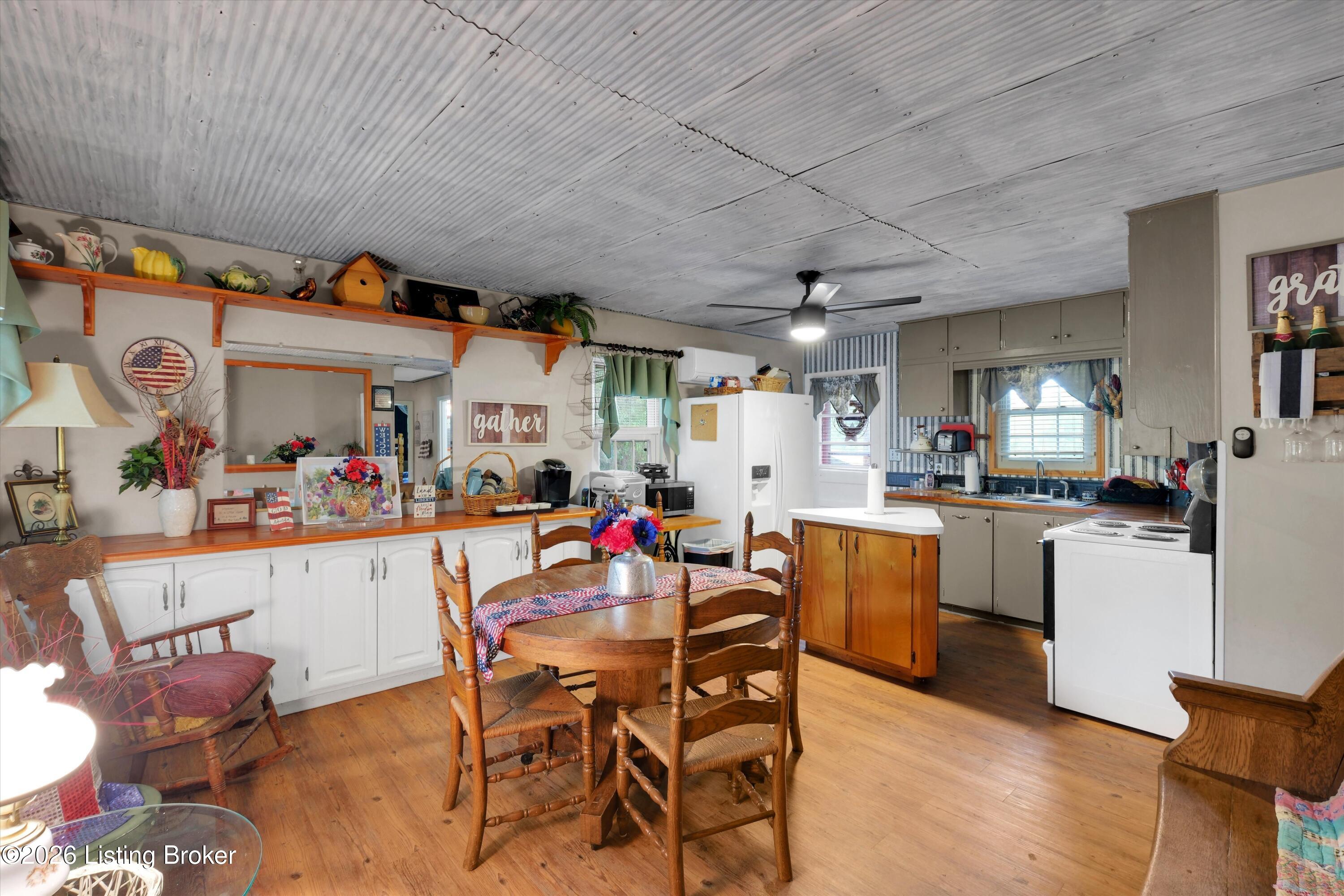 812 Ridgecrest Dr Property Photo 13