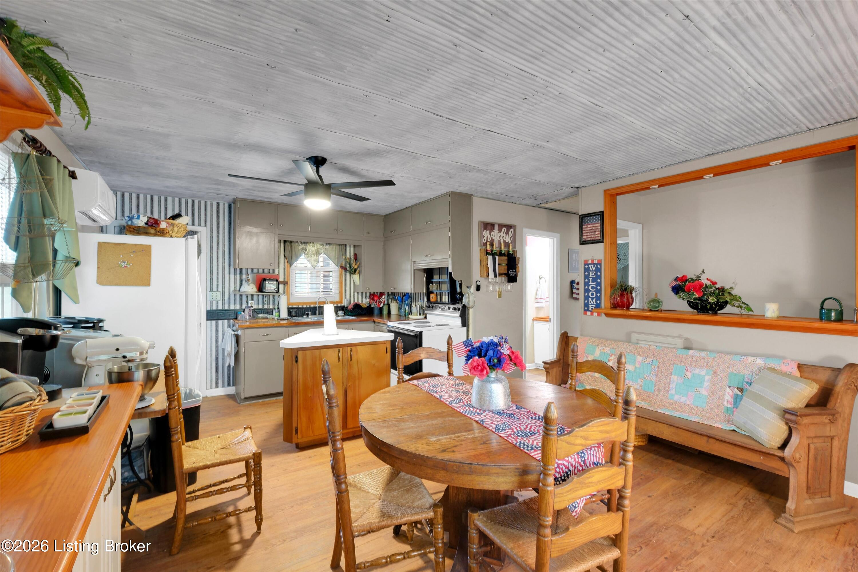 812 Ridgecrest Dr Property Photo 14