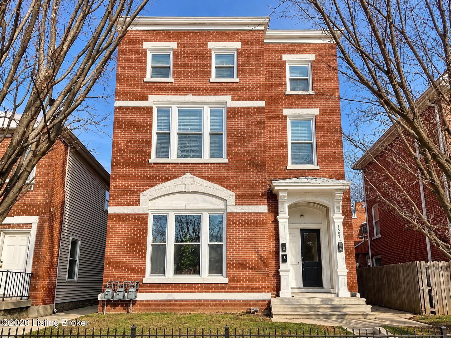 1507 W Jefferson St 3 Property Photo 1