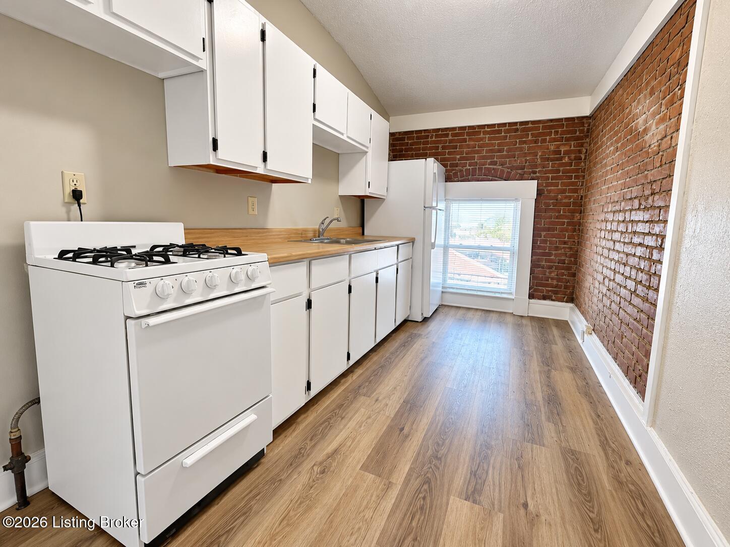 1507 W Jefferson St 3 Property Photo 3