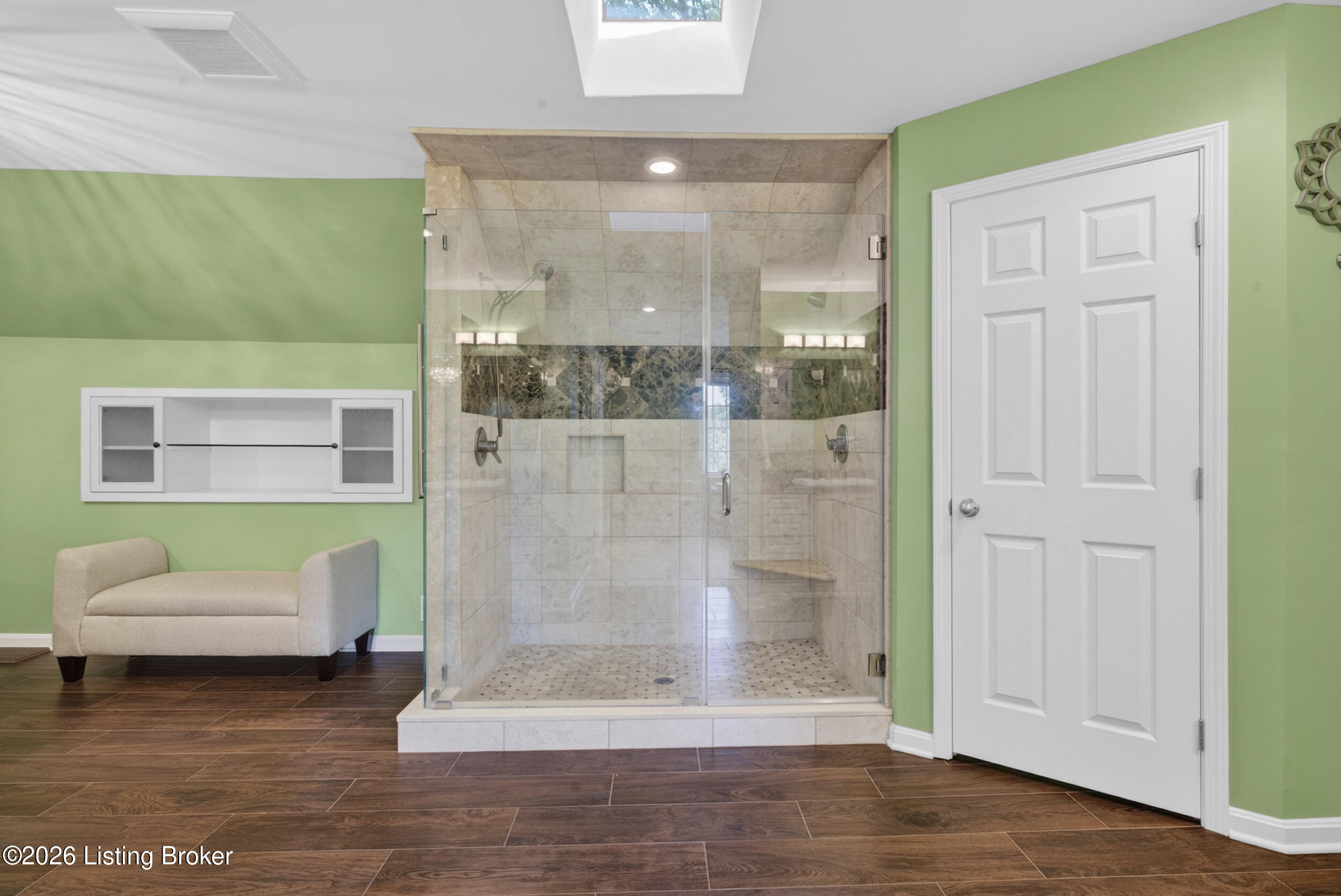 4900 Olde Creek Way Property Photo 43
