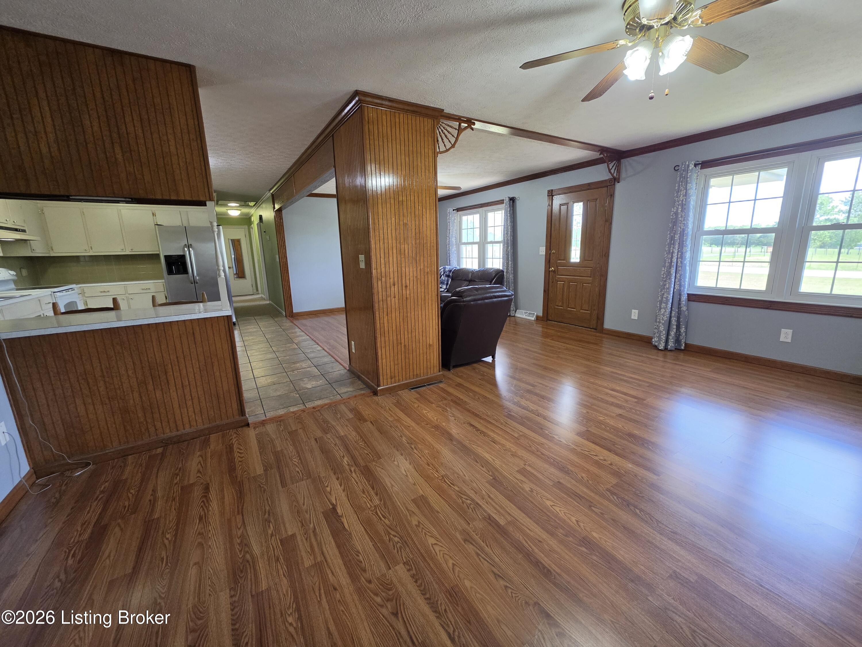 1088 Knifley Rd Property Photo 6