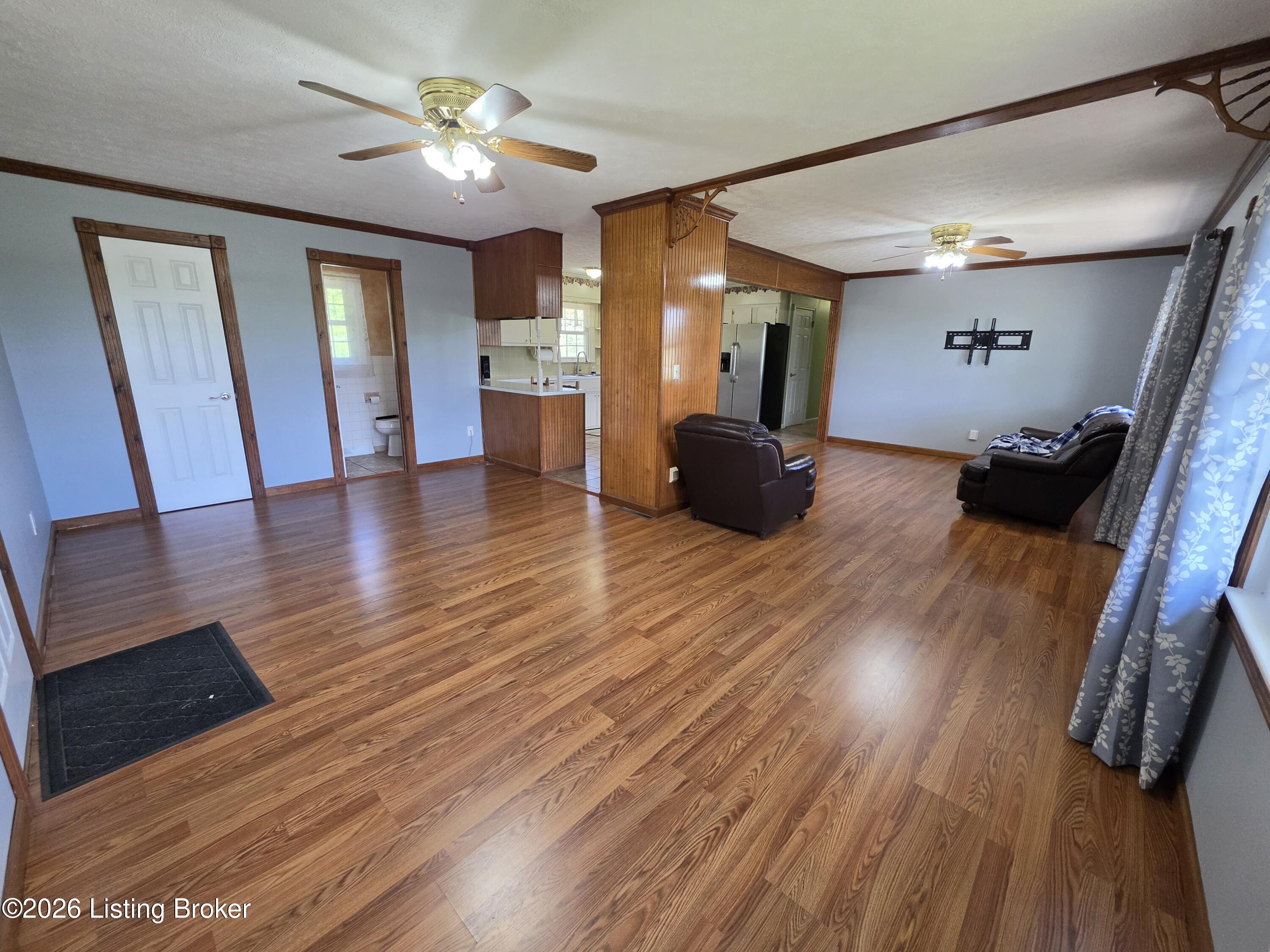 1088 Knifley Rd Property Photo 7