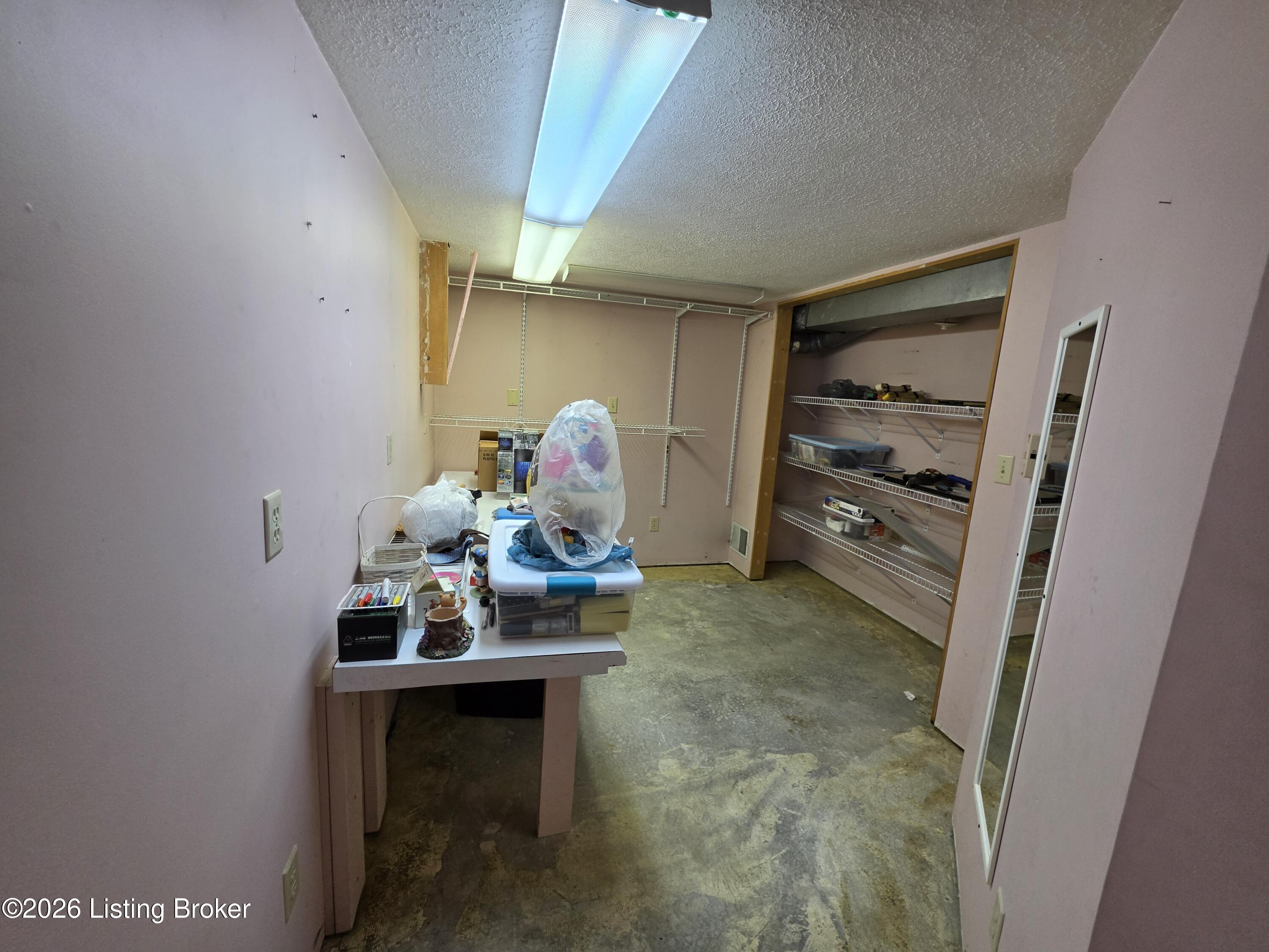 1088 Knifley Rd Property Photo 22