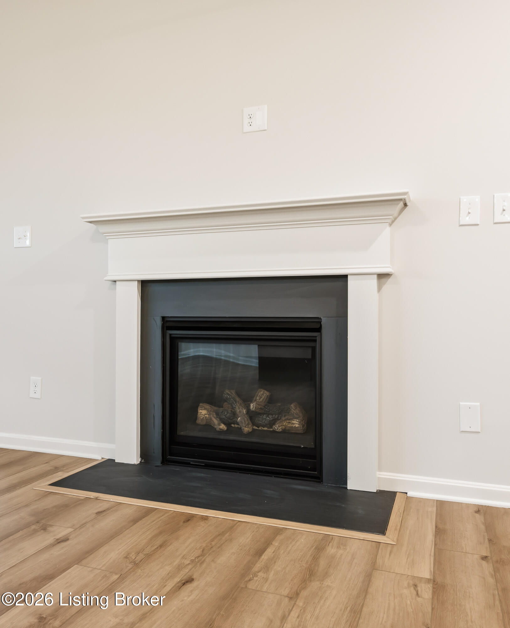 7805 Copper Drift Way Property Photo 11