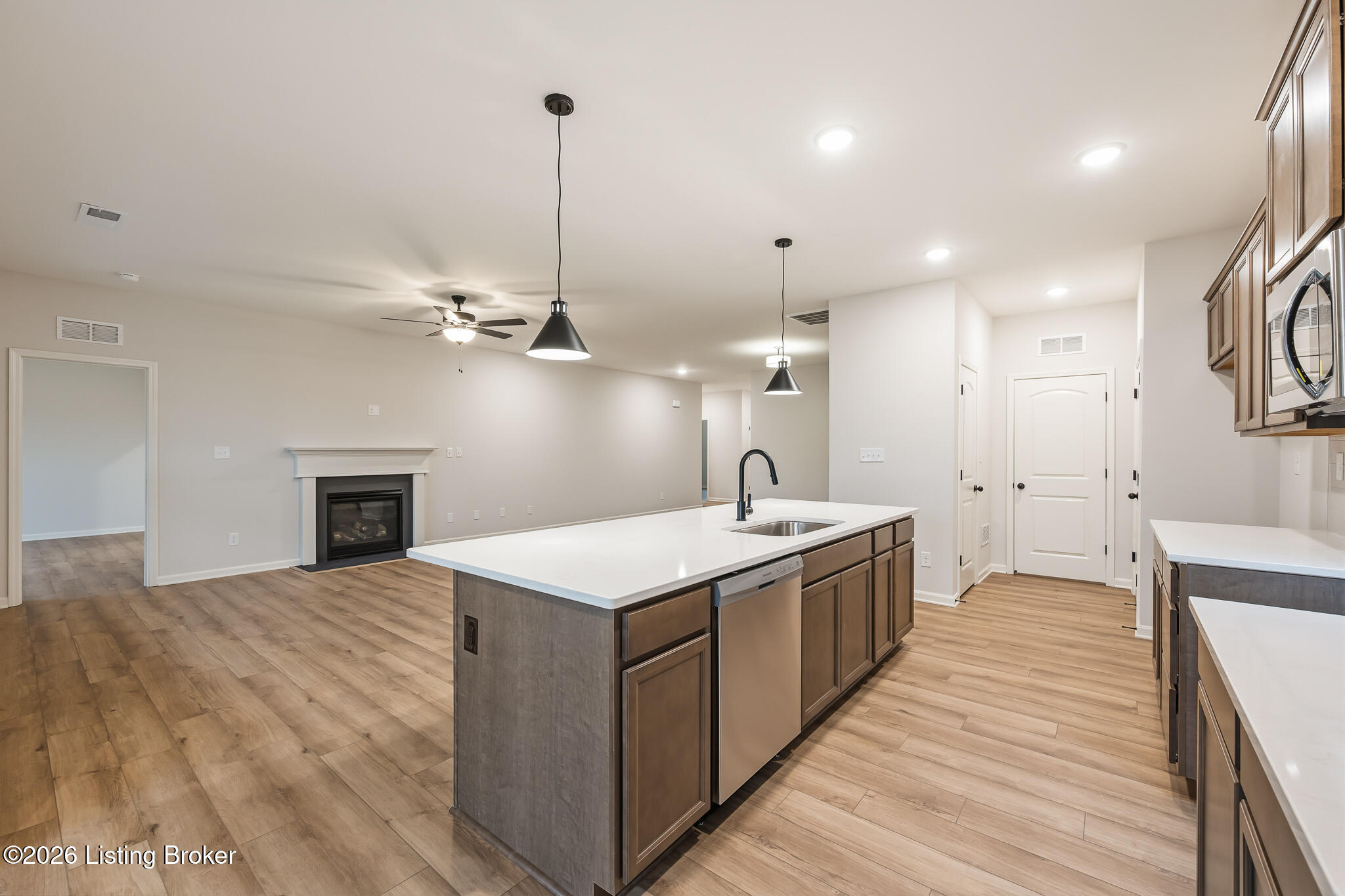 7805 Copper Drift Way Property Photo 16