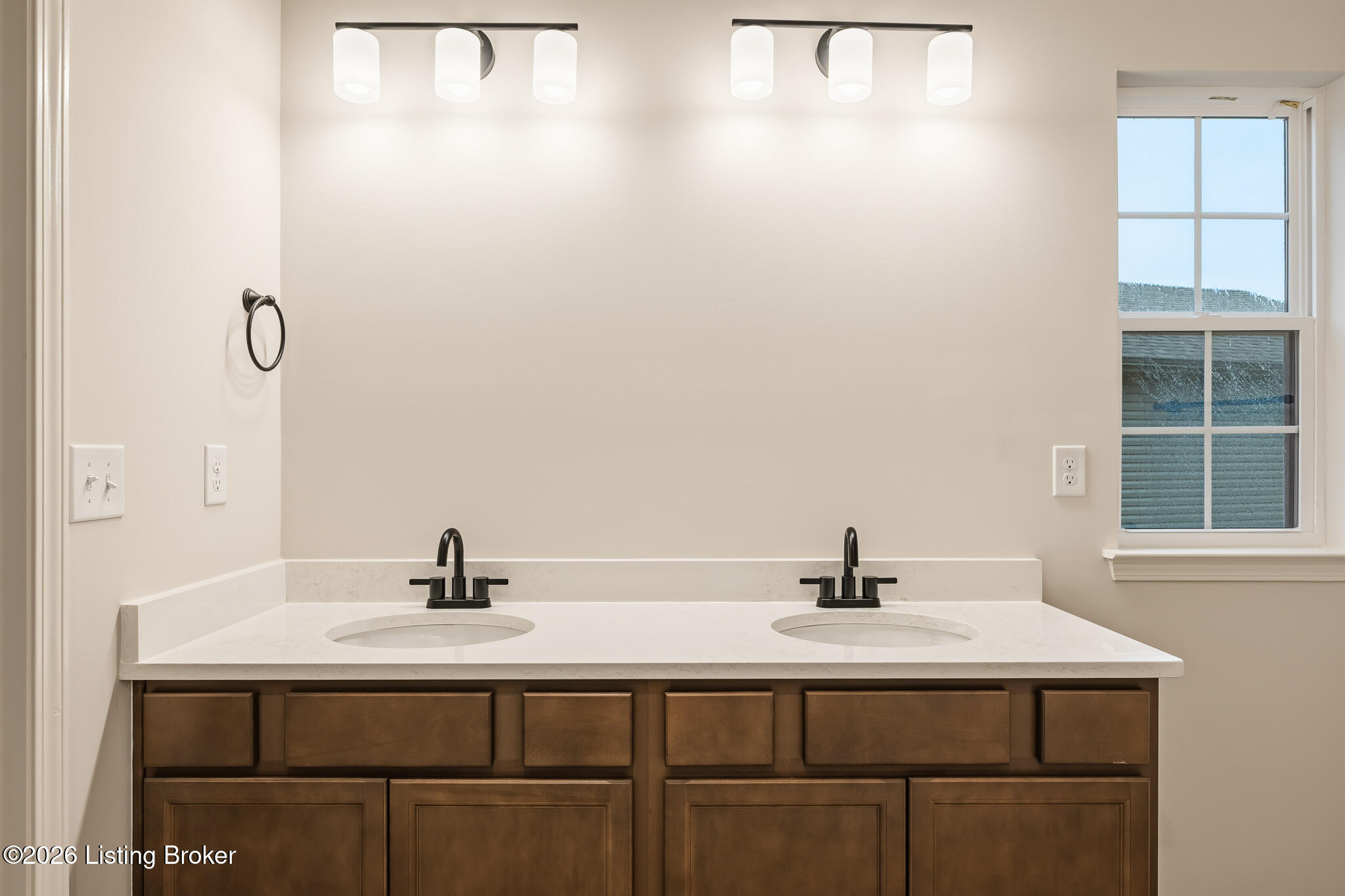 7805 Copper Drift Way Property Photo 25