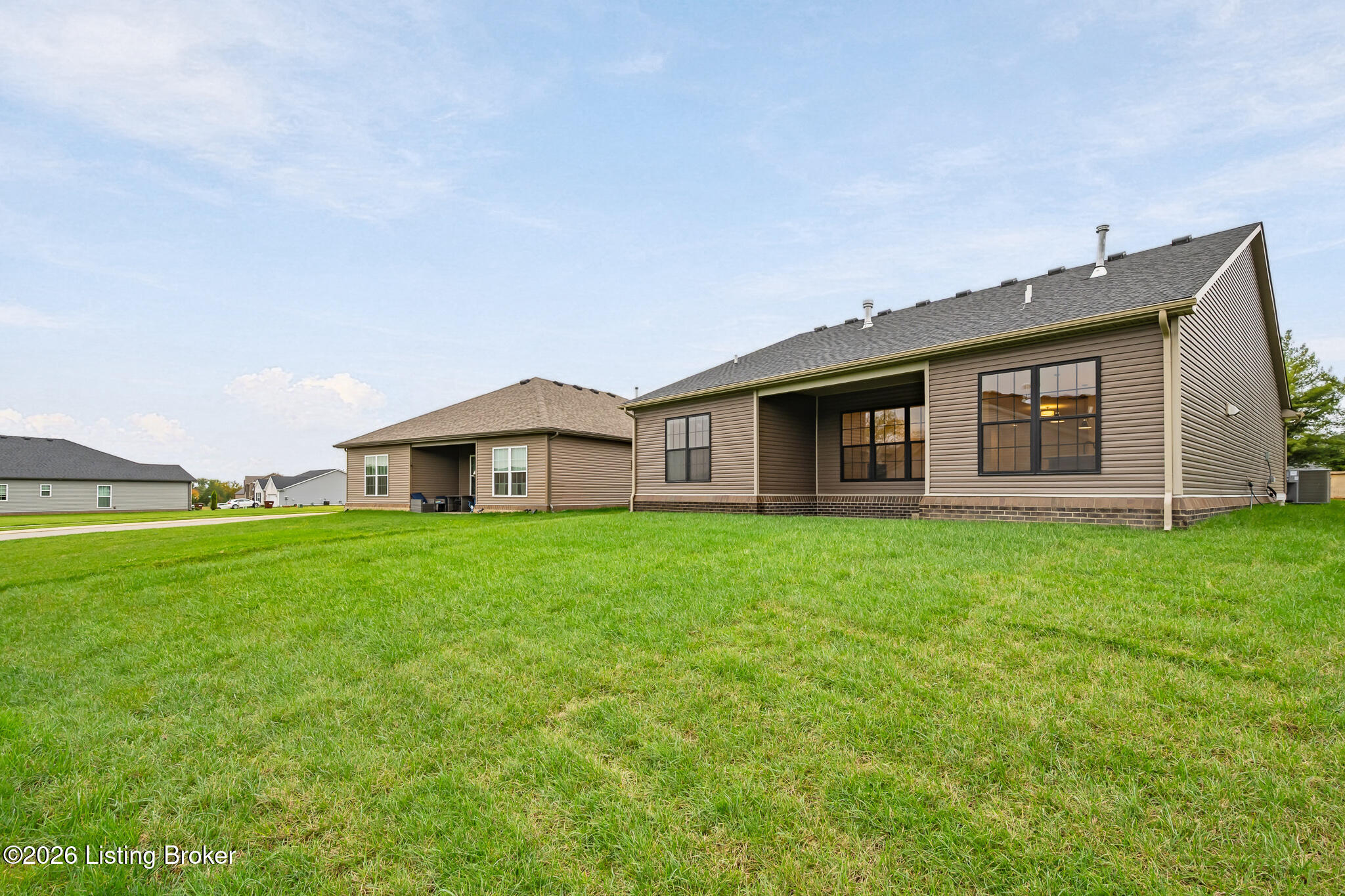 7805 Copper Drift Way Property Photo 33