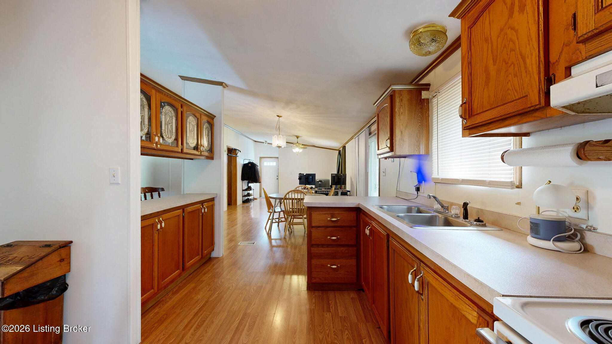 714 8th St Property Photo 5