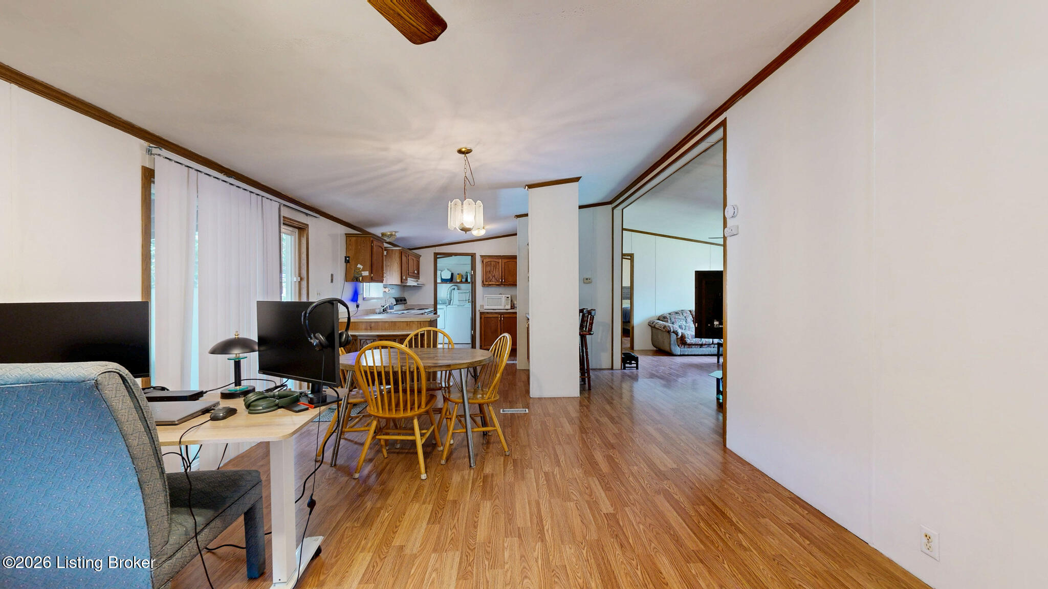 714 8th St Property Photo 11