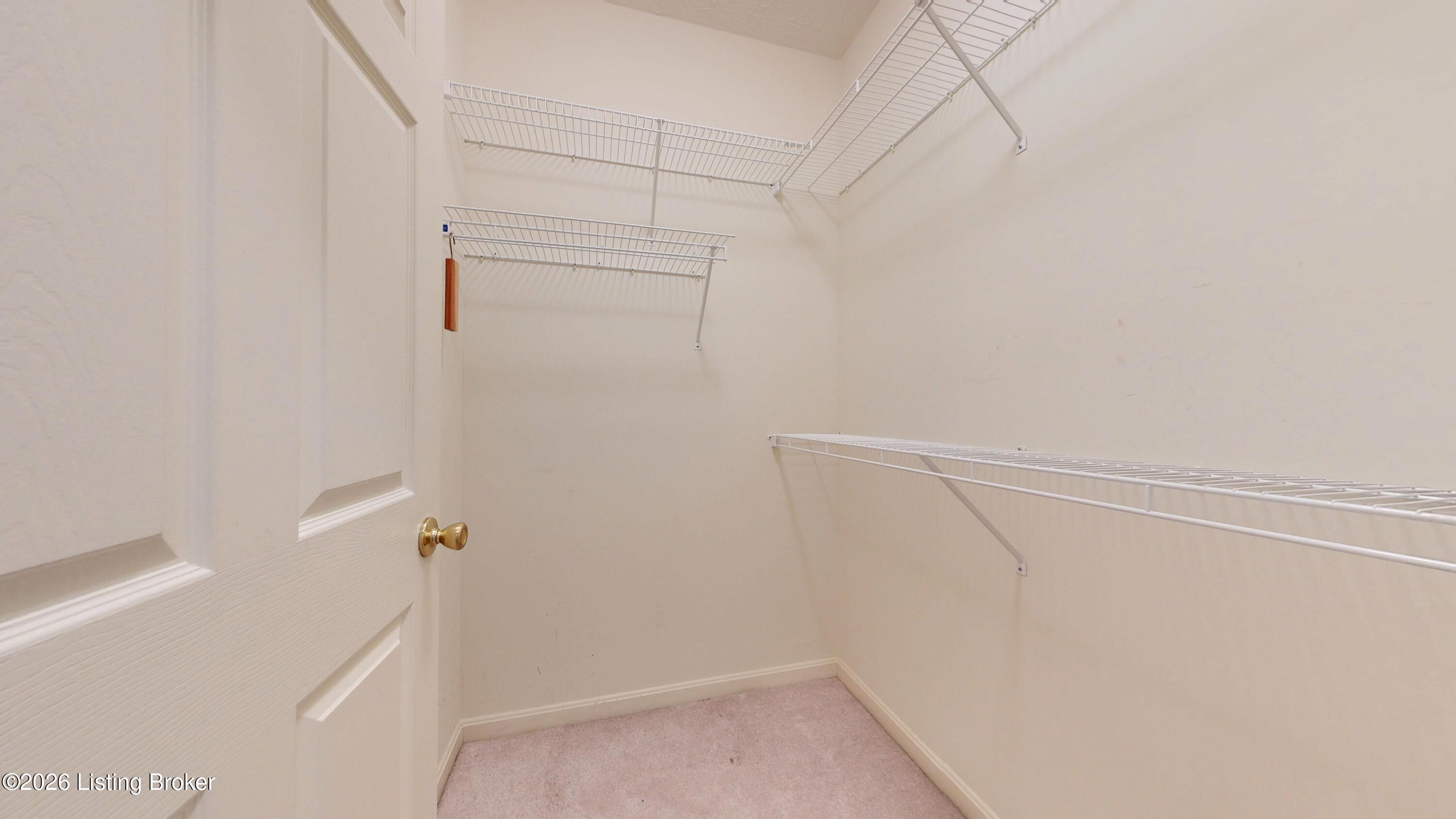 2122 Pickwick Dr Property Photo 30