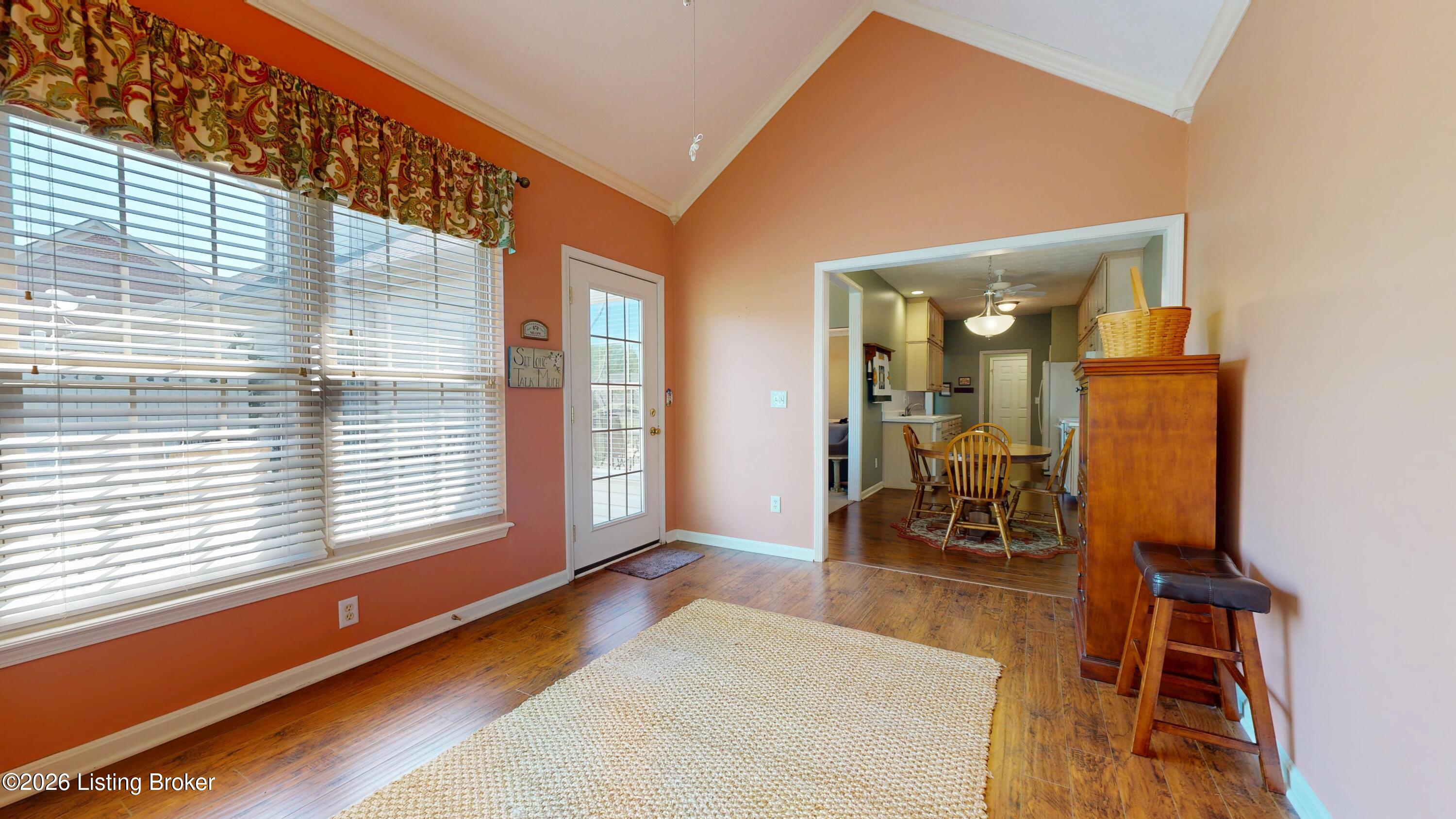 2122 Pickwick Dr Property Photo 35
