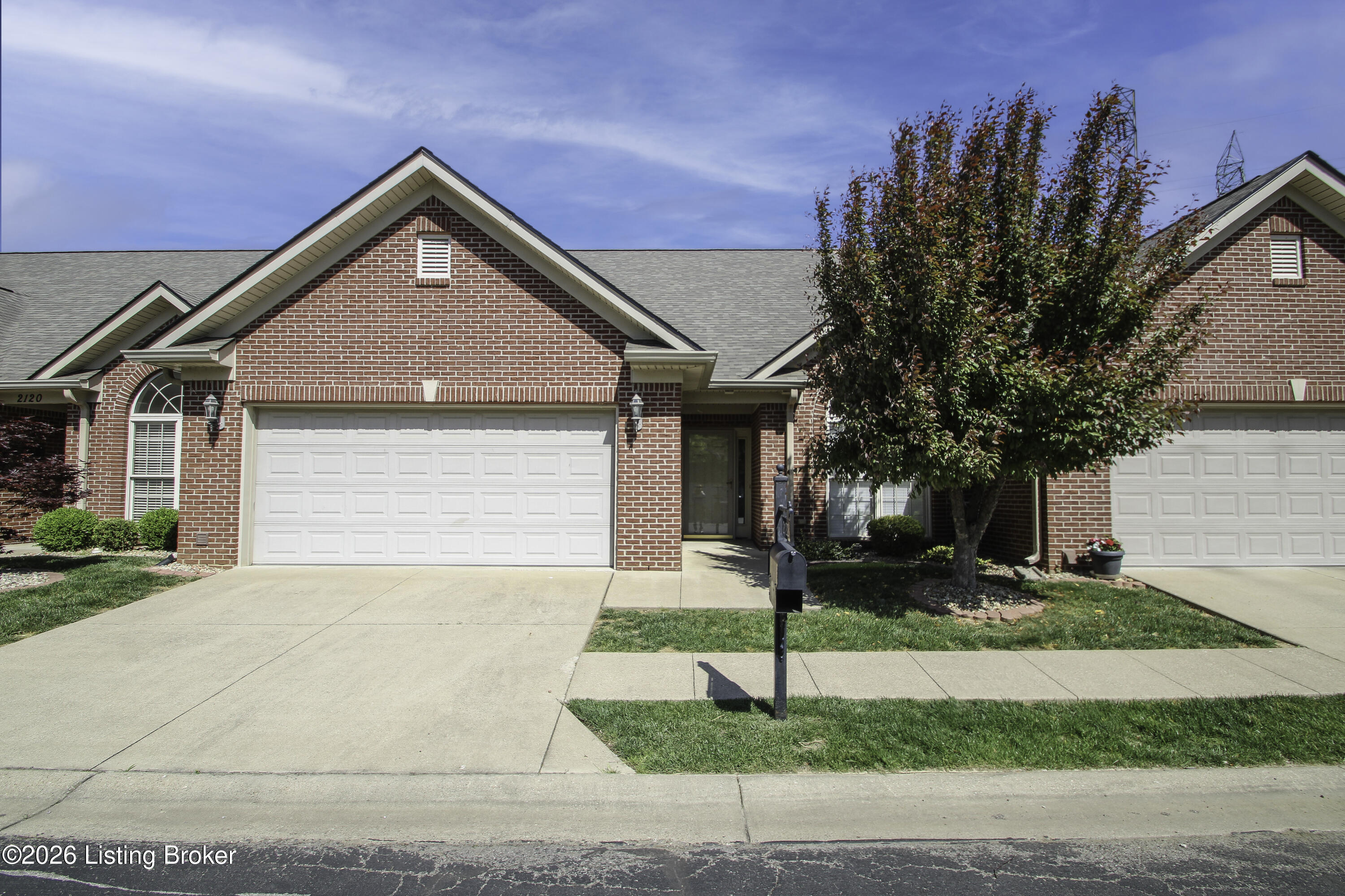 2122 Pickwick Dr Property Photo 37