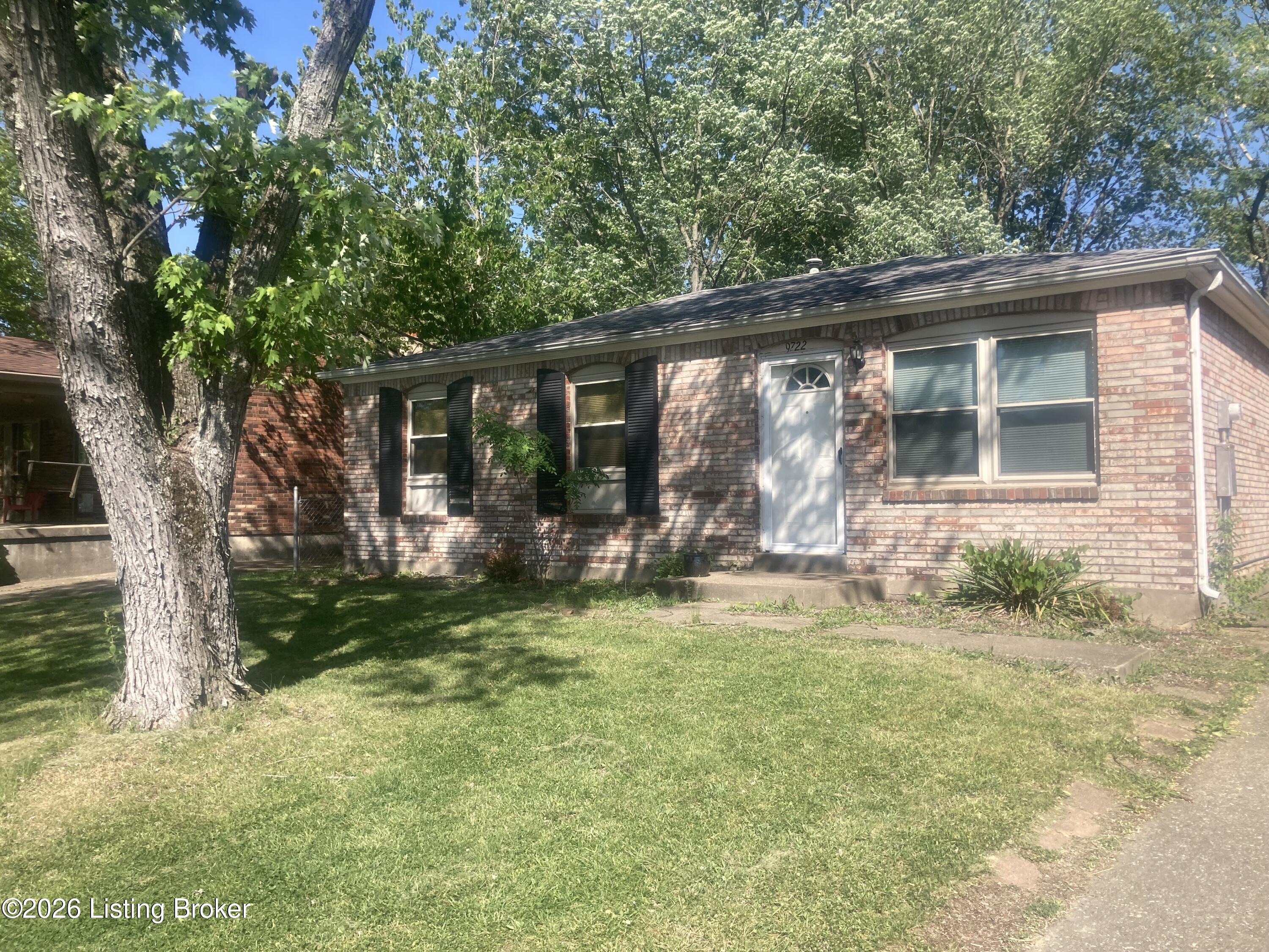 9722 Scarborough Ave Property Photo 5