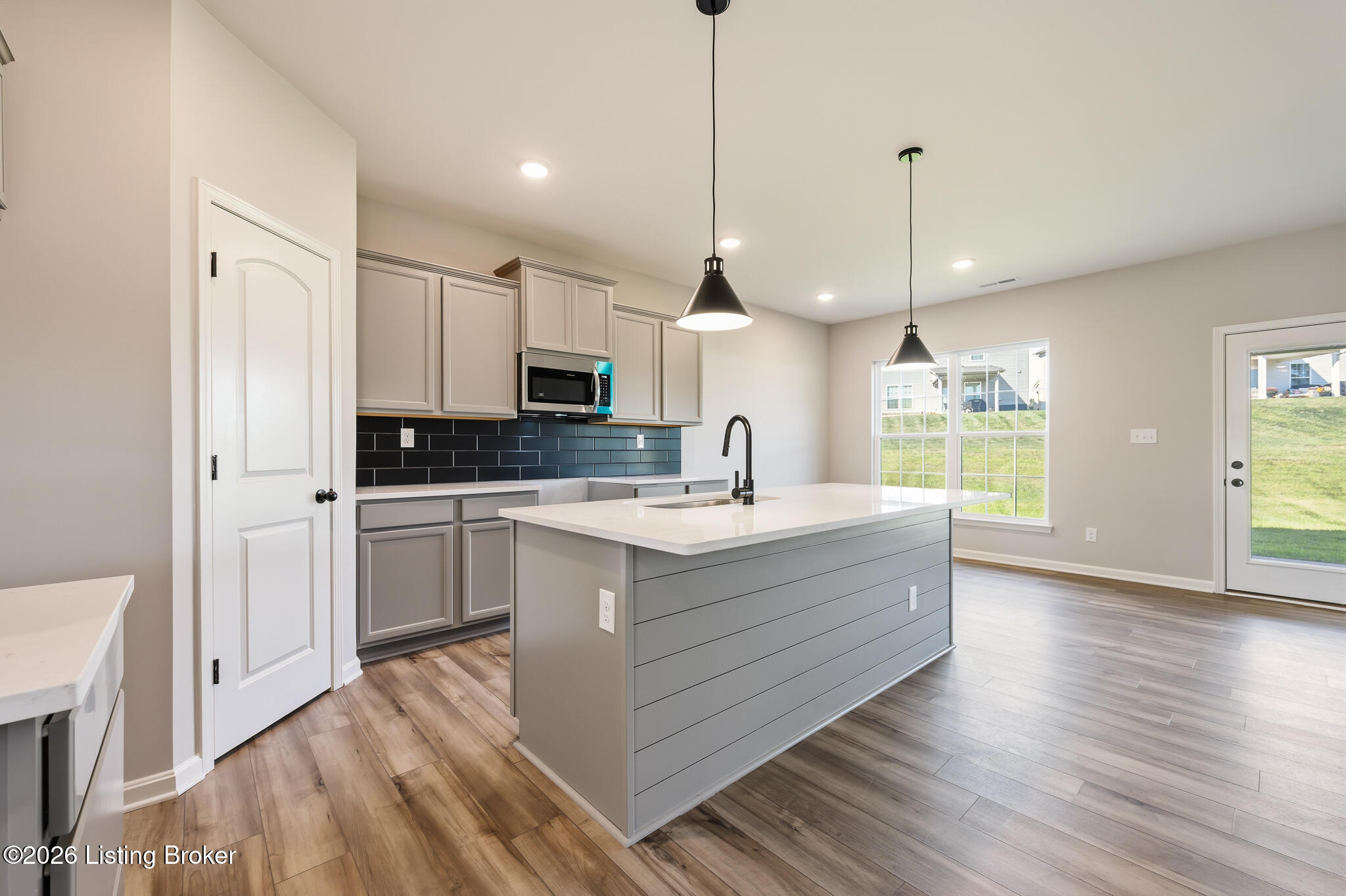 7816 Firescale Ct Property Photo 14