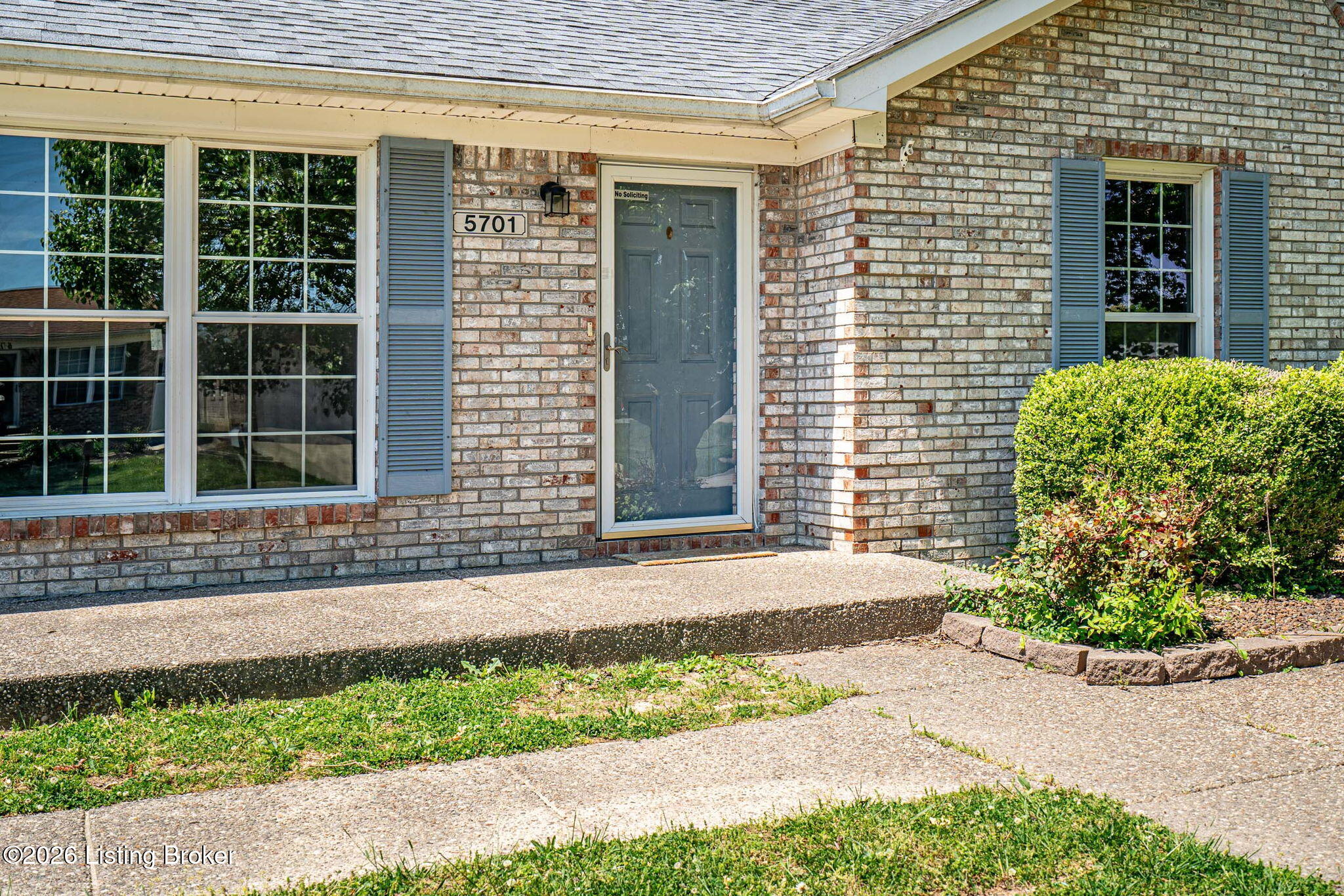 5701 Bartview Ct Property Photo 2