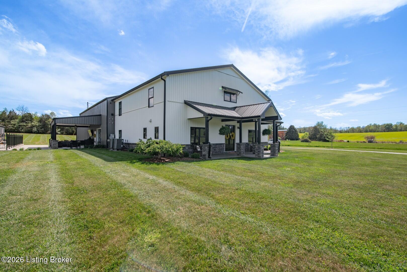 888 Milan Rd Property Photo 4
