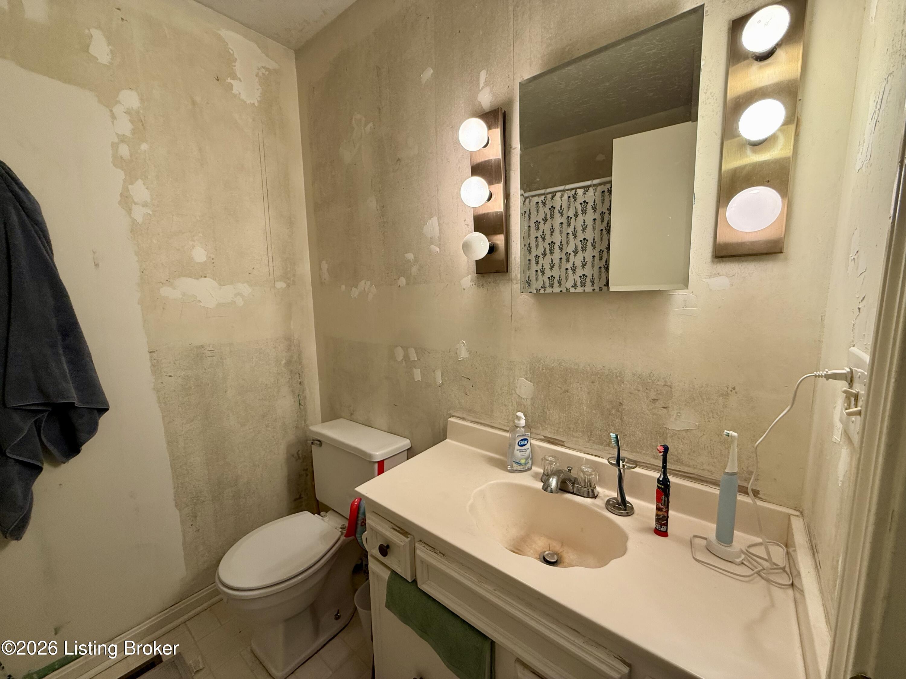 9820 Oakshire Dr Property Photo 14