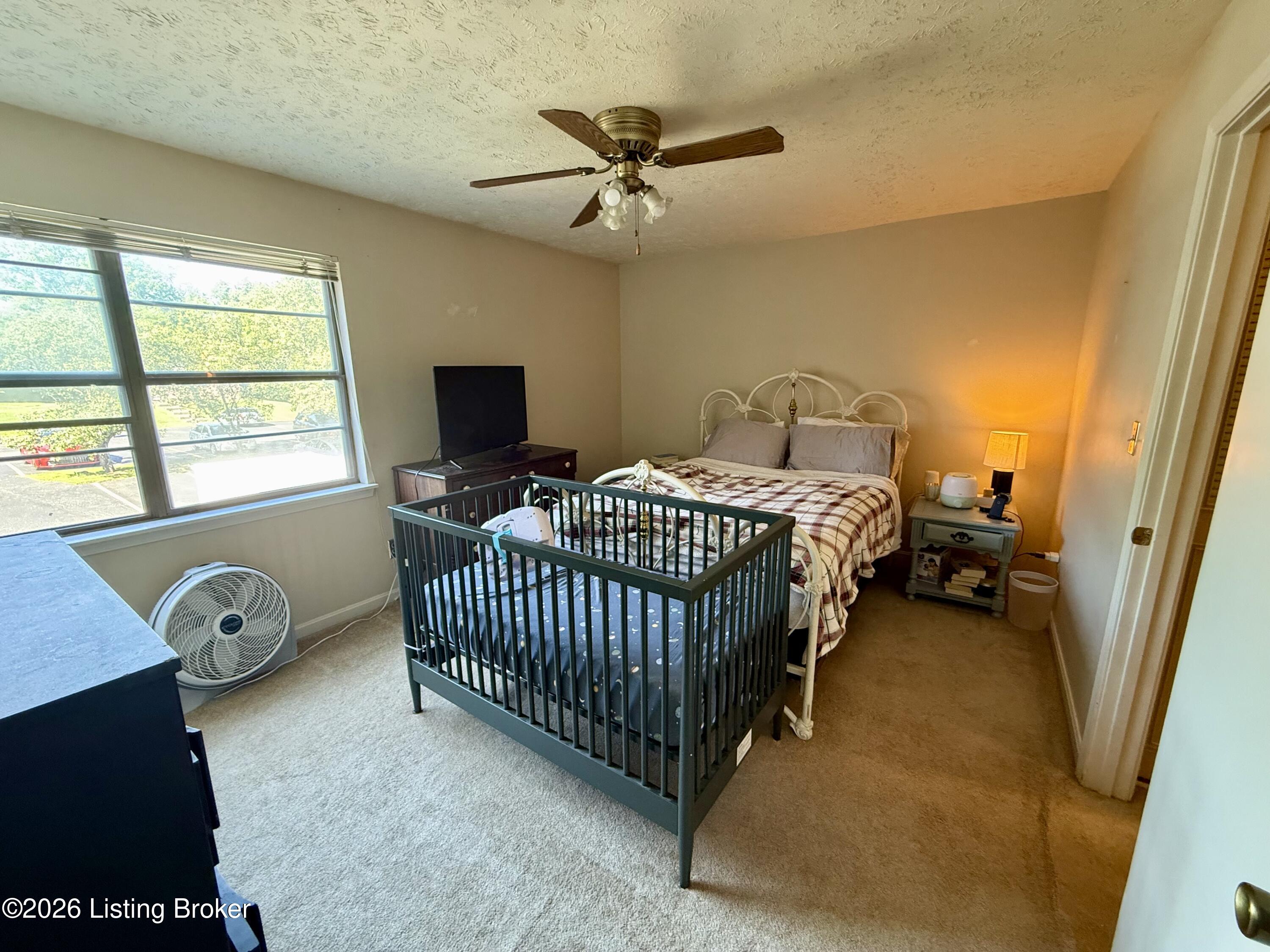 9820 Oakshire Dr Property Photo 15