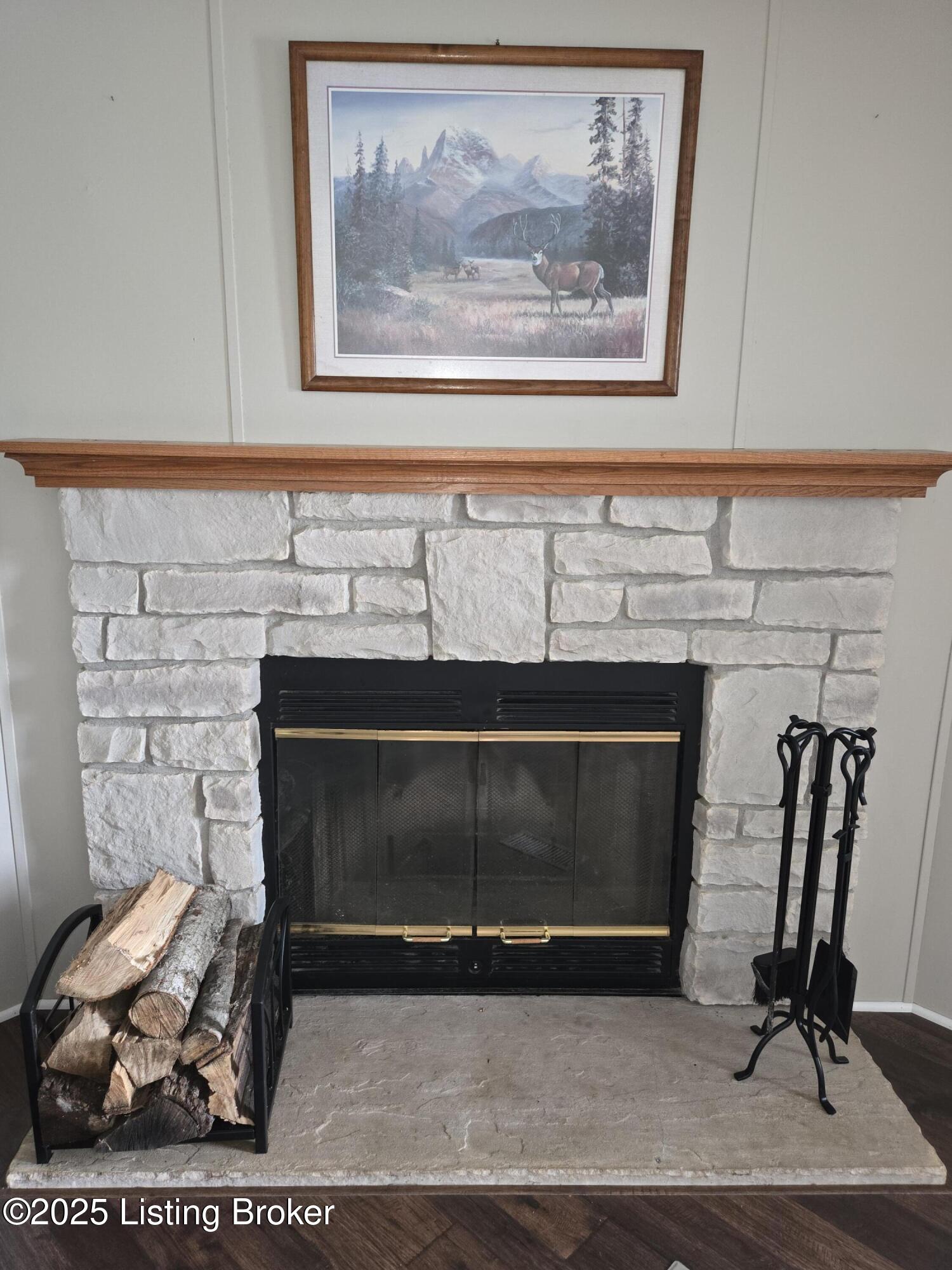 2131 Ridge Rd Property Photo 4