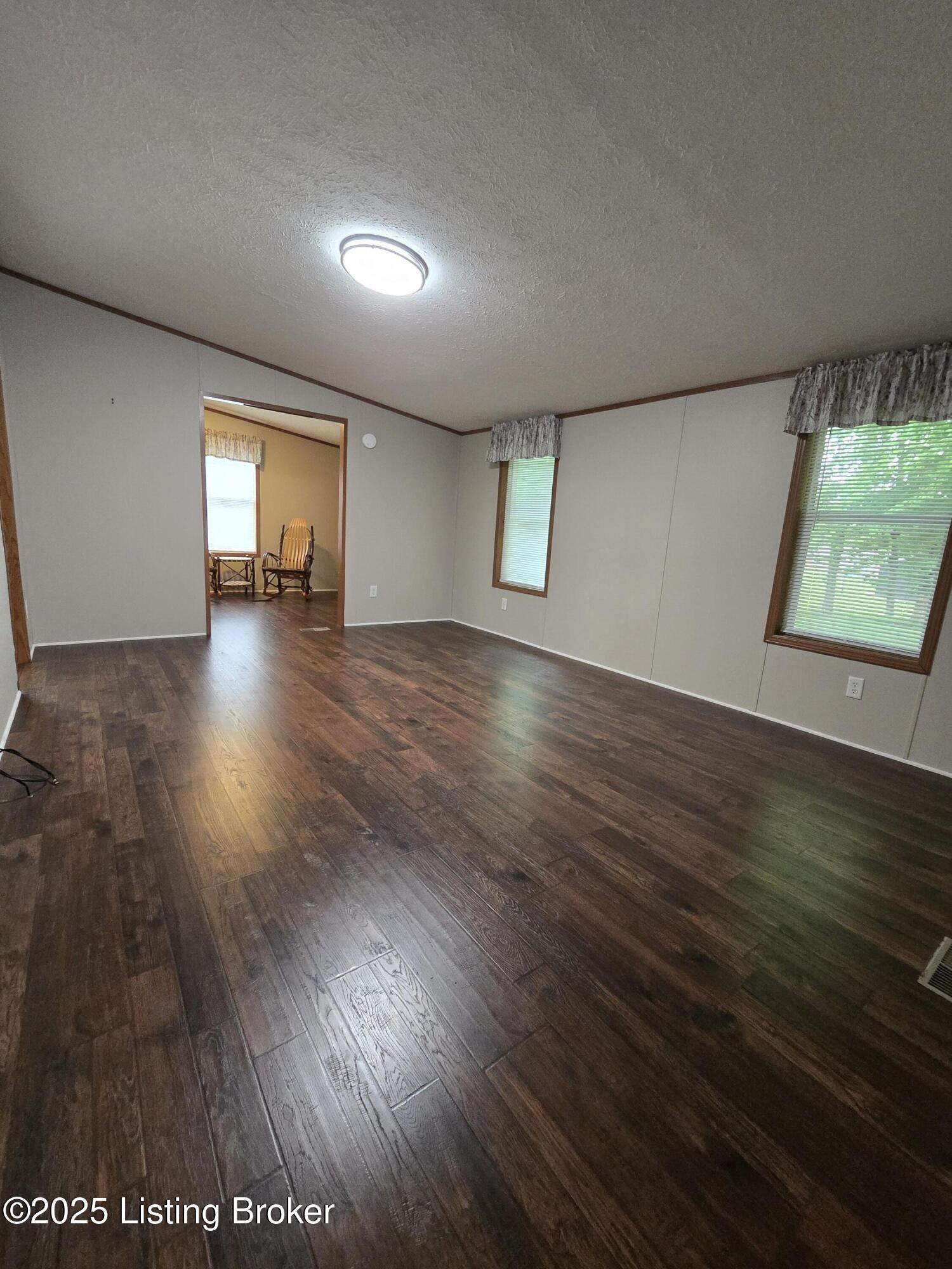 2131 Ridge Rd Property Photo 12
