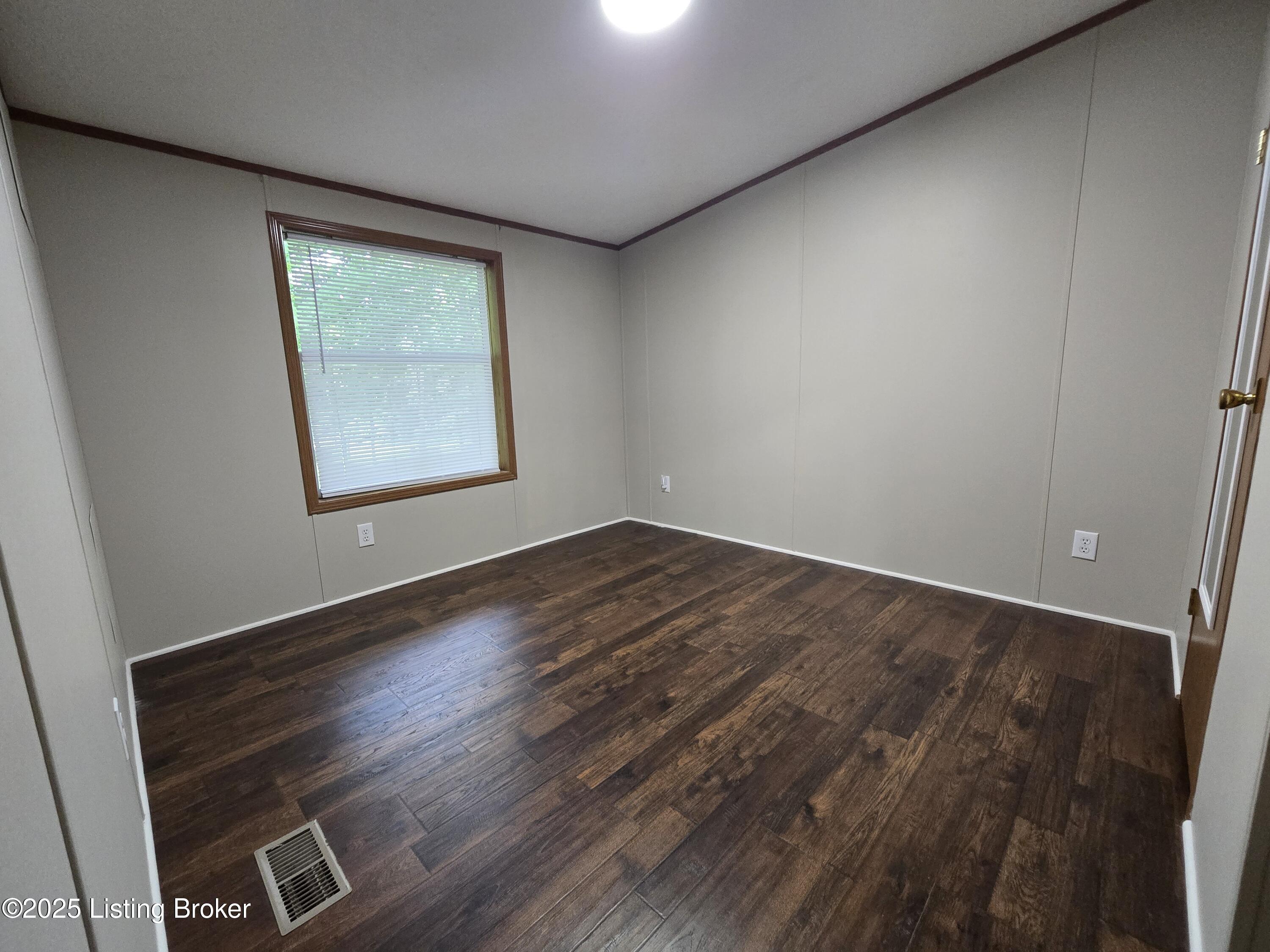 2131 Ridge Rd Property Photo 21