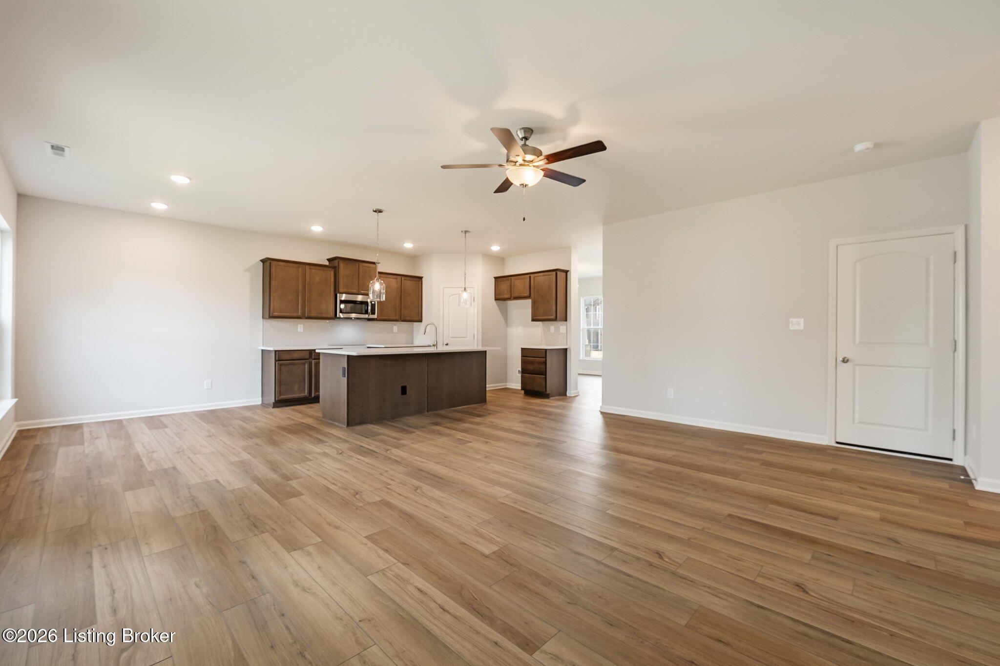 7922 Copper Drift Way Property Photo 11