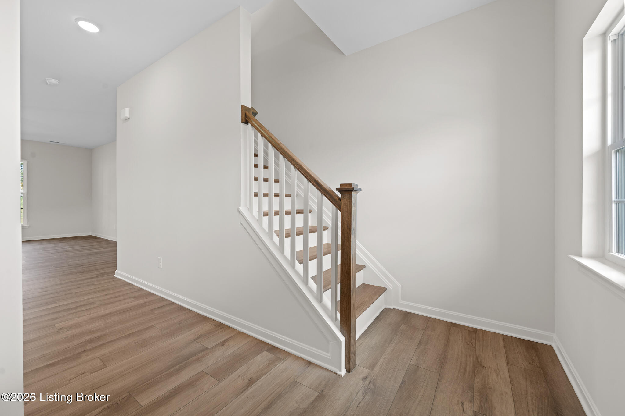 10805 Pine Bellow Ln Property Photo 5