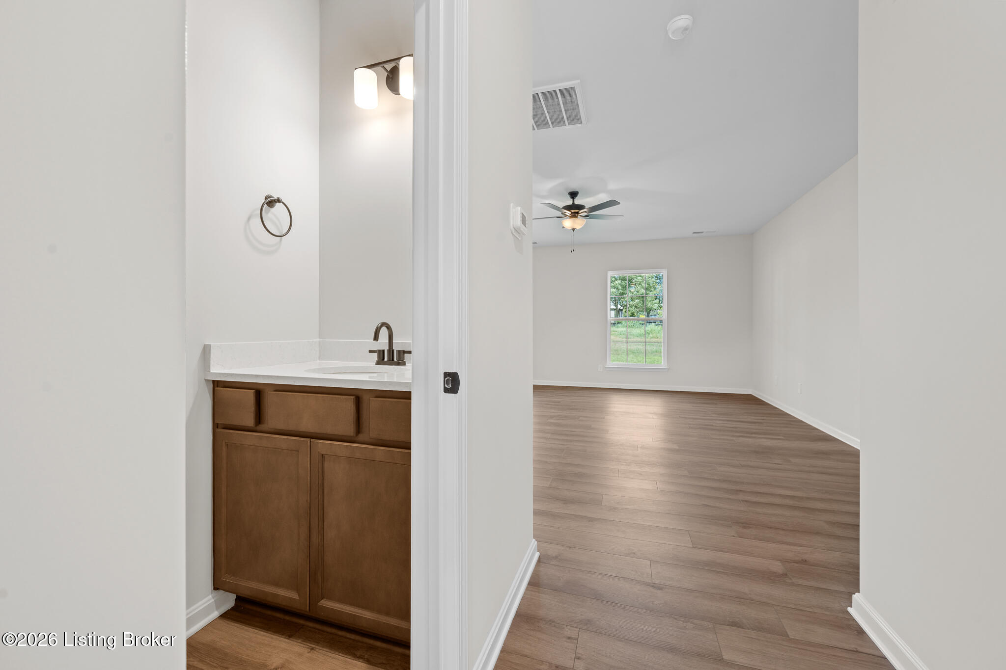 10805 Pine Bellow Ln Property Photo 6