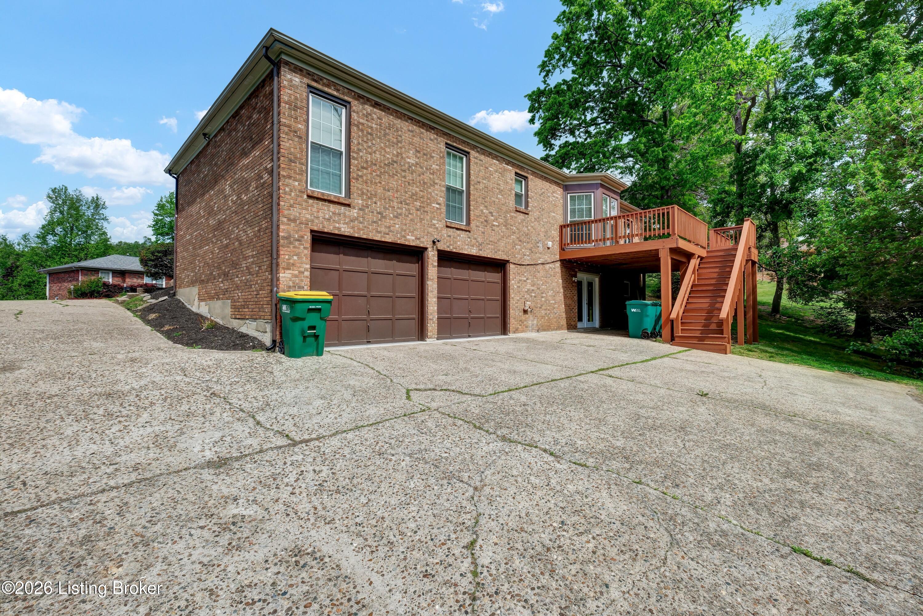 8203 Regal Pine Ct Property Photo 6