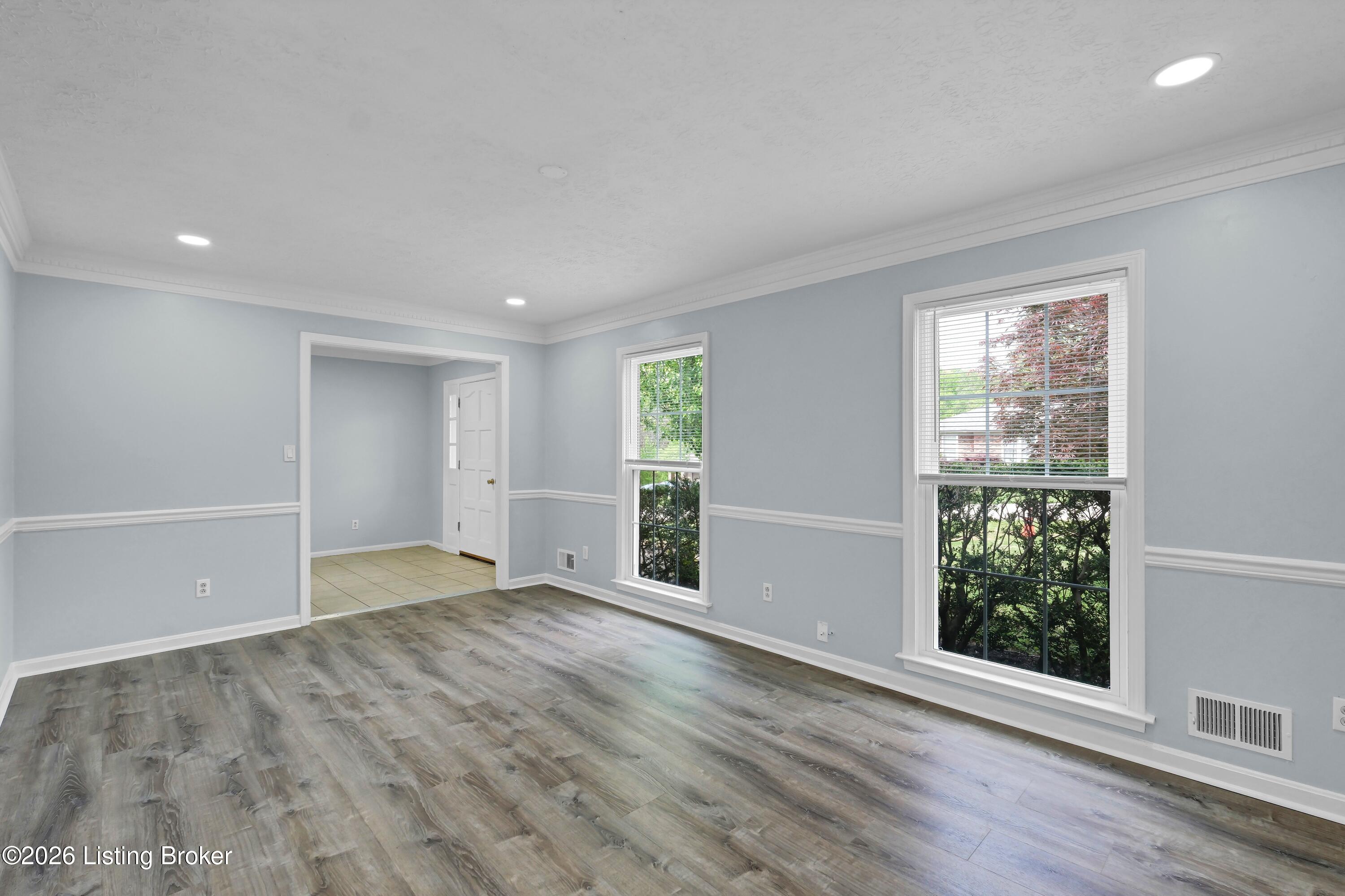 8203 Regal Pine Ct Property Photo 15