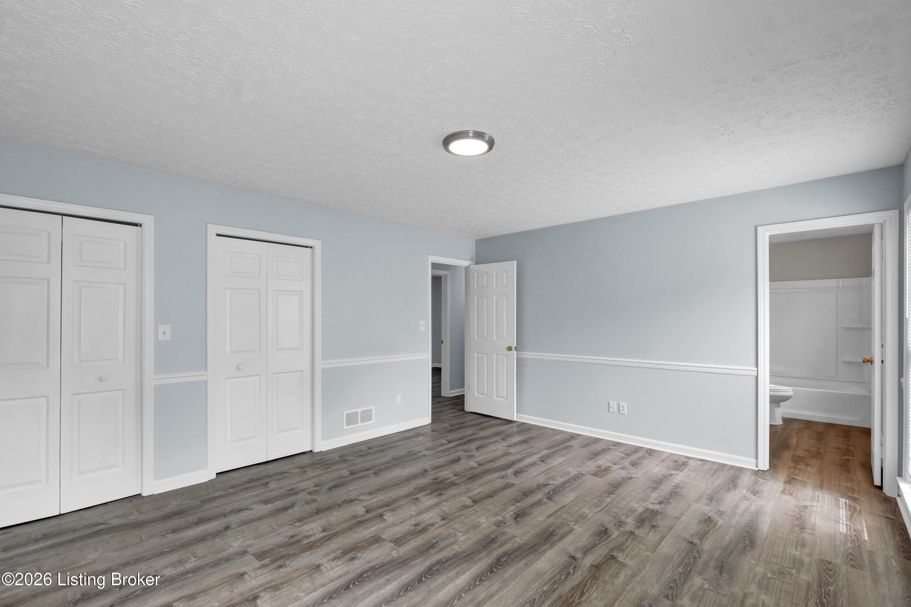 8203 Regal Pine Ct Property Photo 29