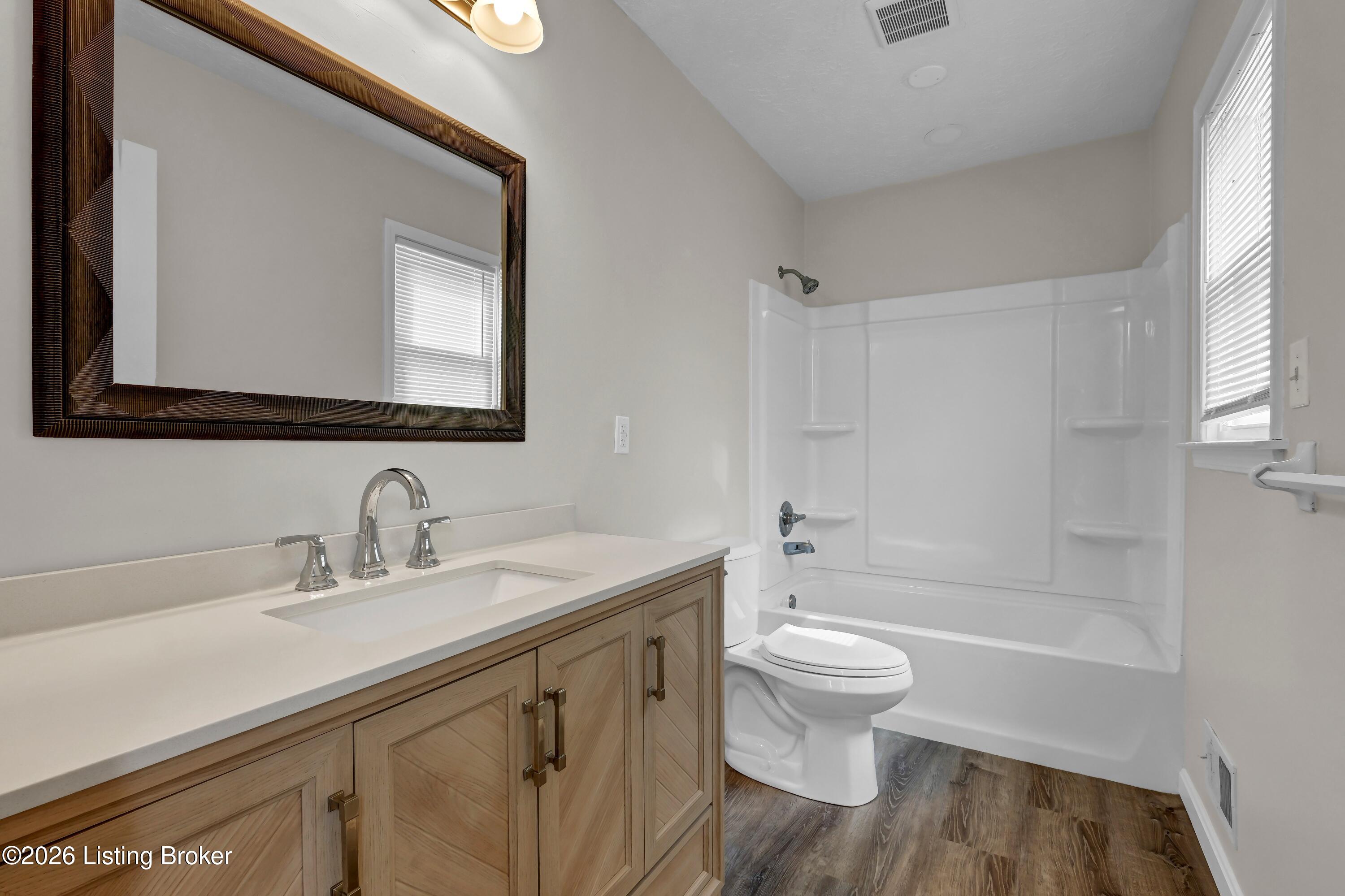 8203 Regal Pine Ct Property Photo 30