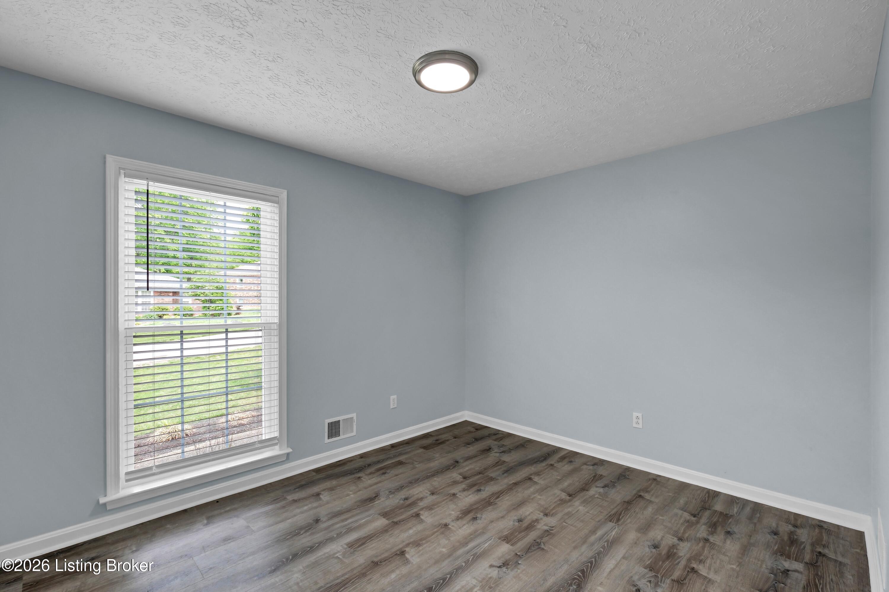 8203 Regal Pine Ct Property Photo 34