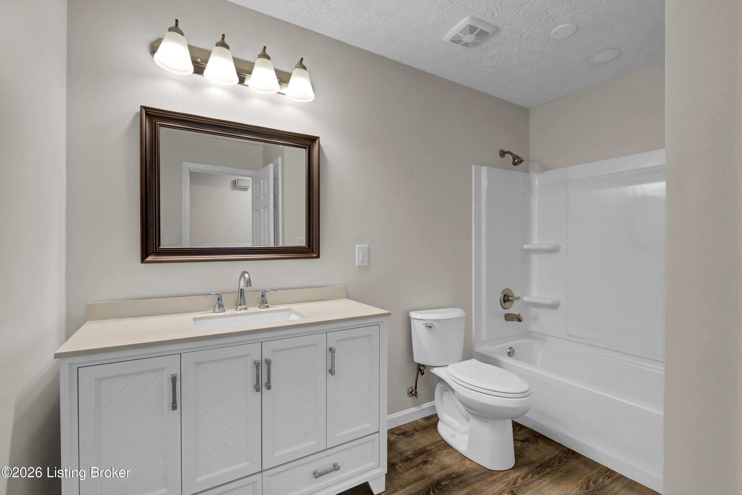 8203 Regal Pine Ct Property Photo 37