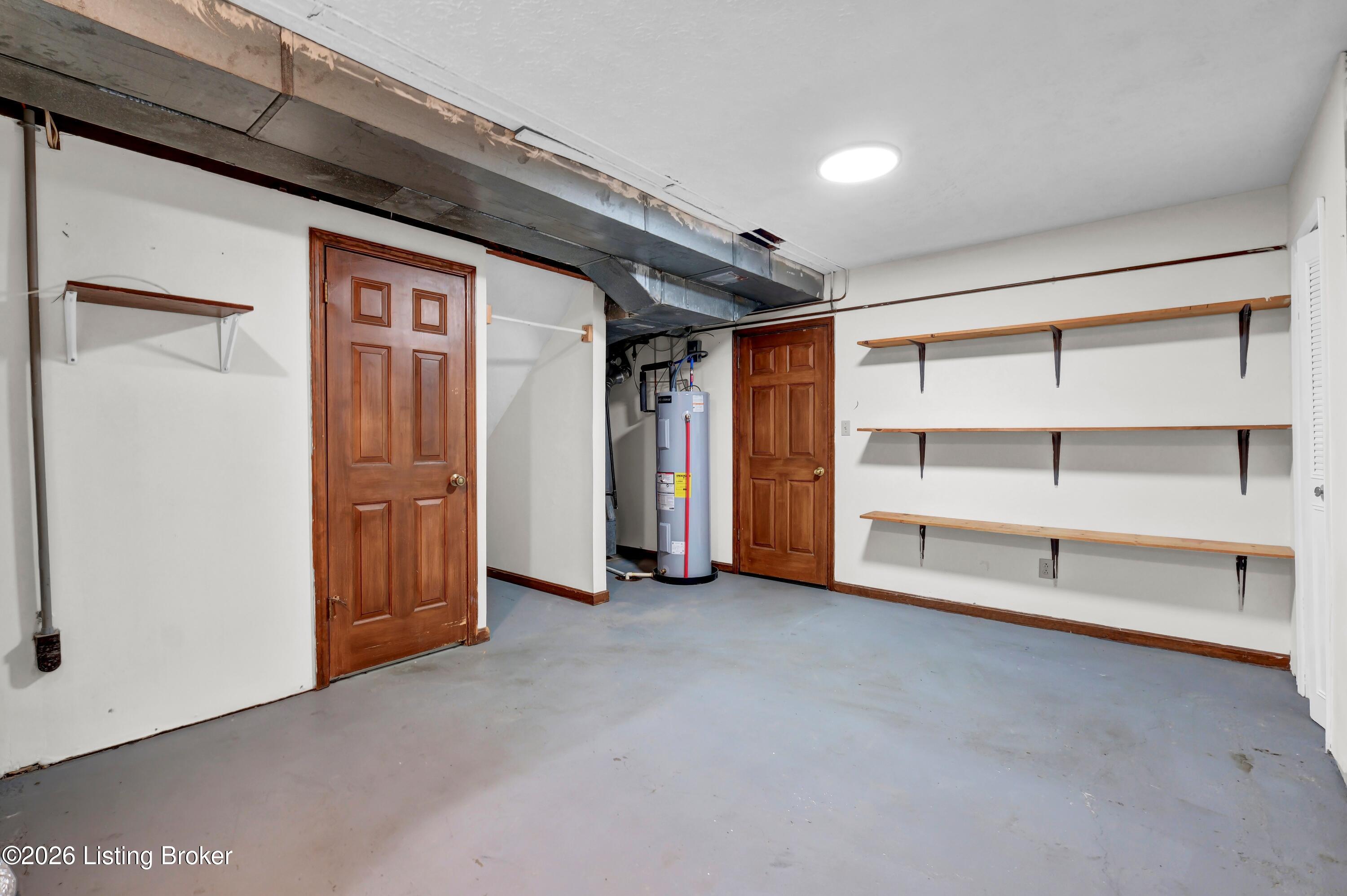 8203 Regal Pine Ct Property Photo 46