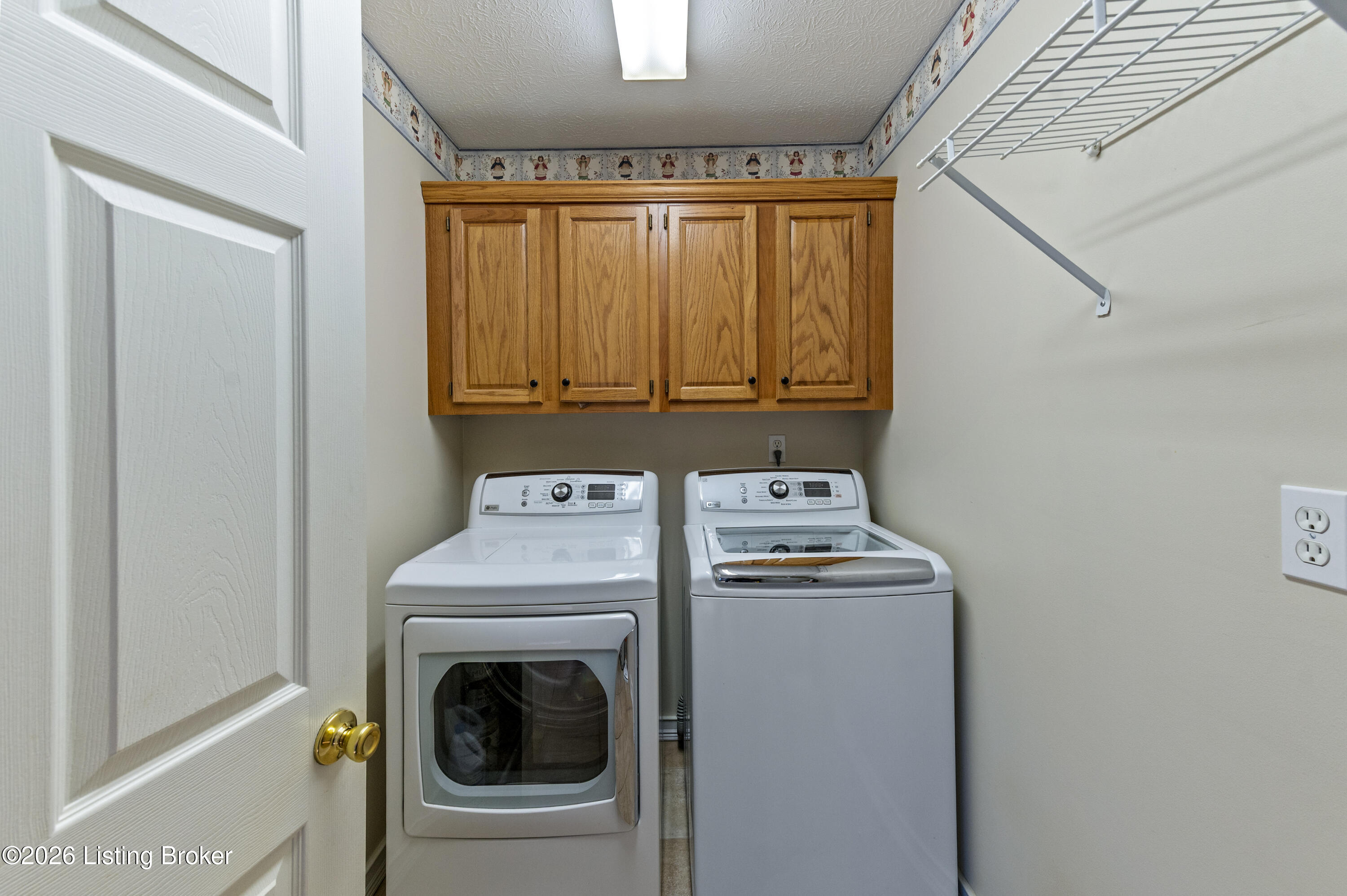 146 N Kristal Springs Dr Property Photo 32