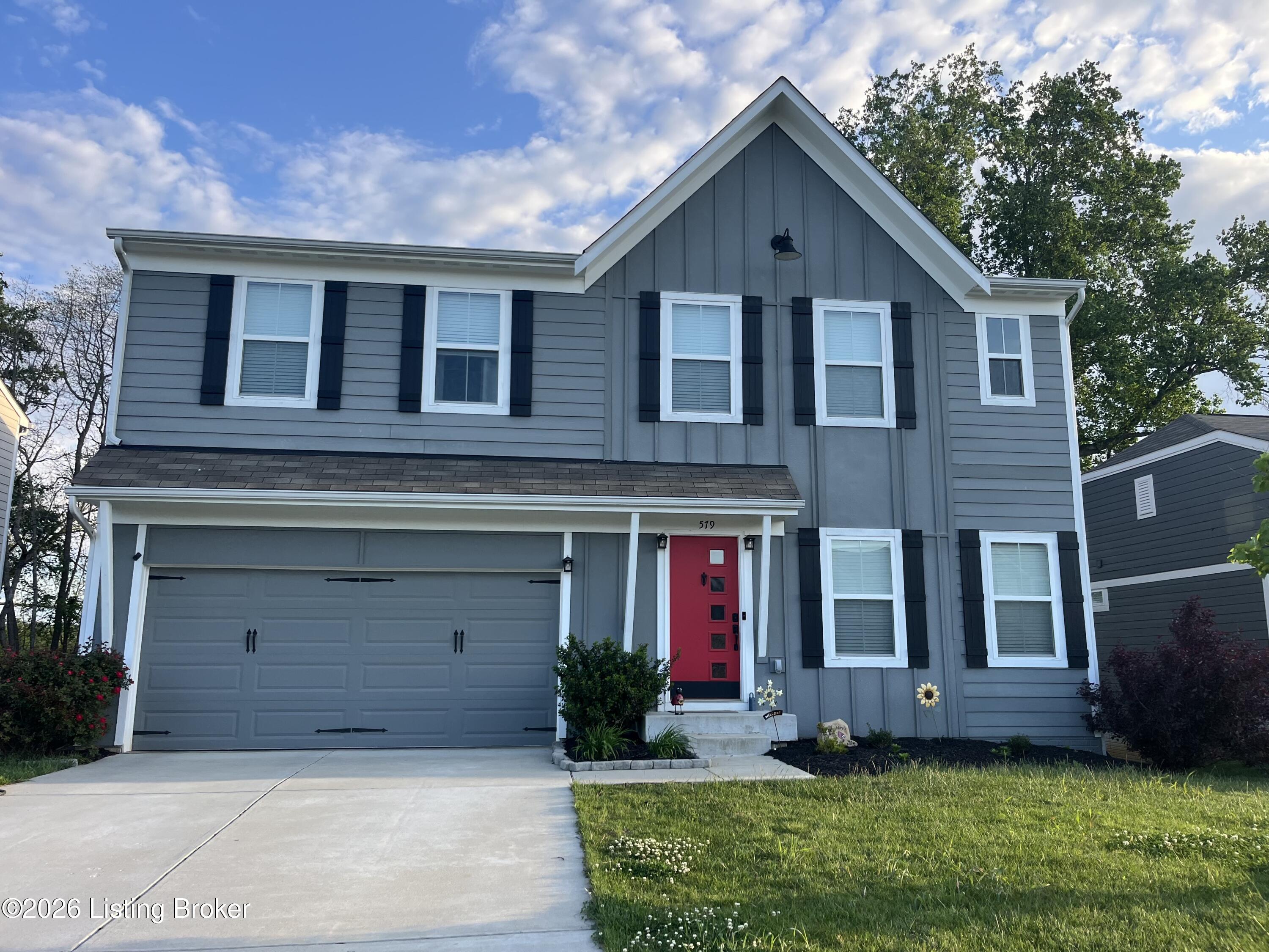 579 Williamsburg Dr Property Photo 1