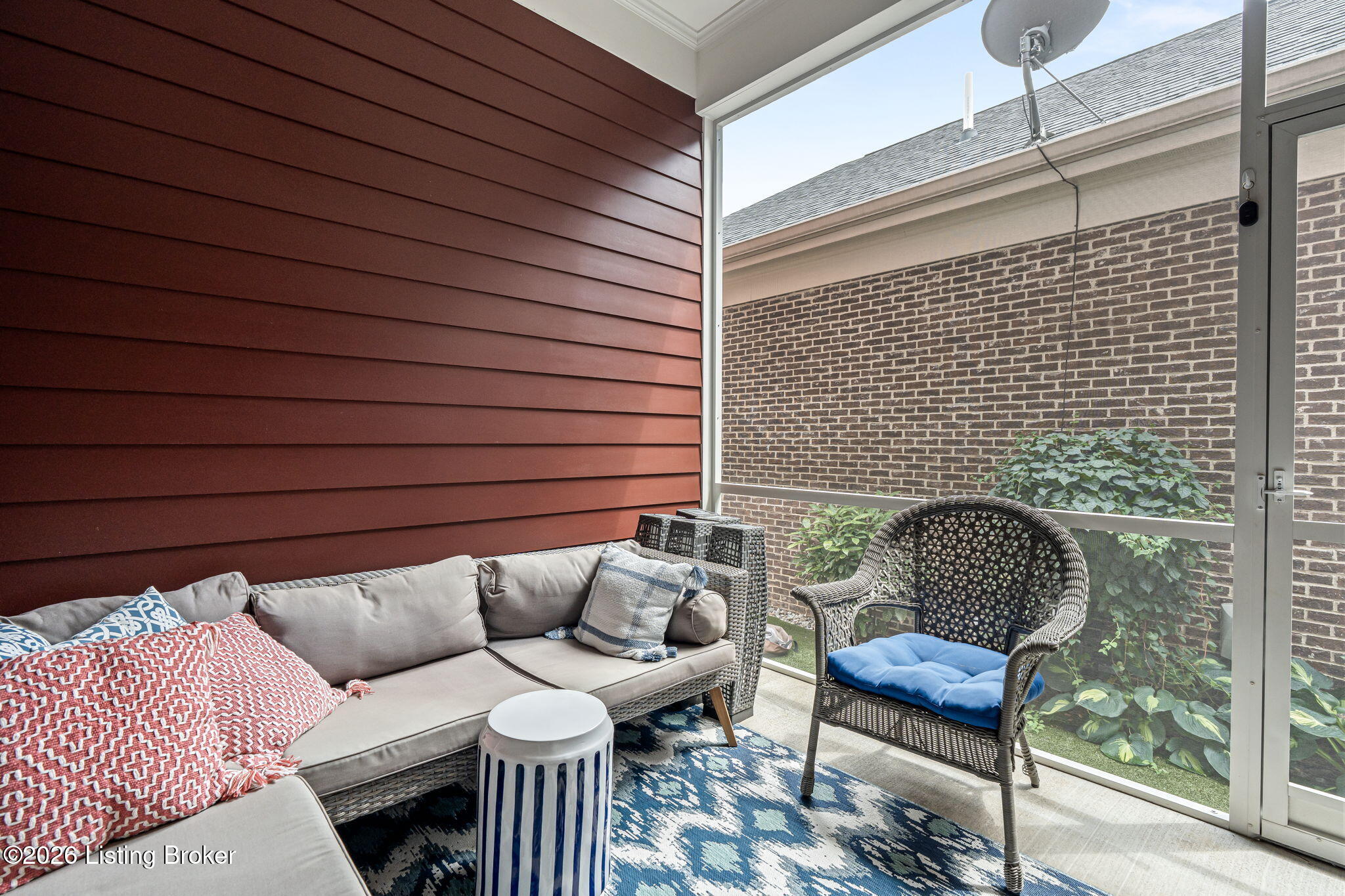 10803 Jimson St Property Photo 6