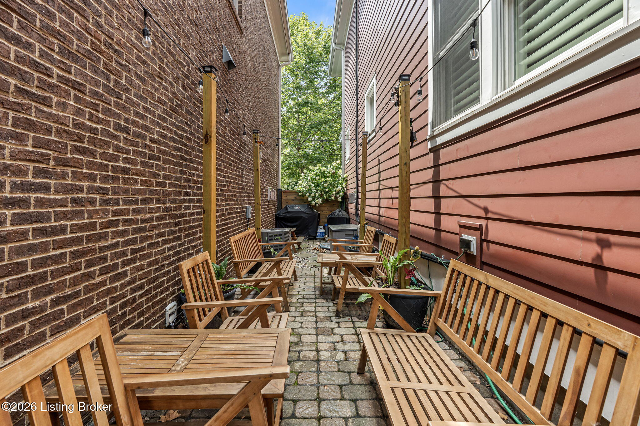 10803 Jimson St Property Photo 8